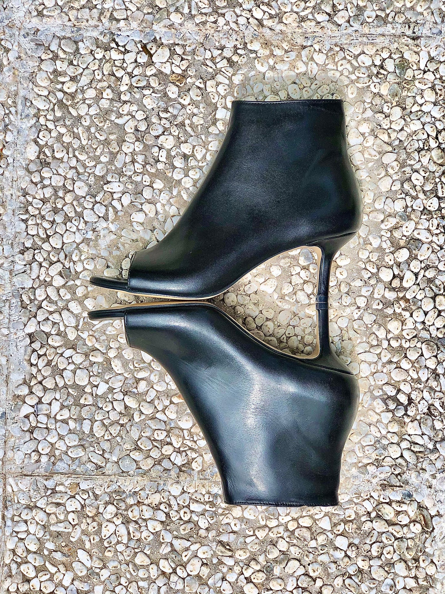 AFRICA LEATHER BLACK