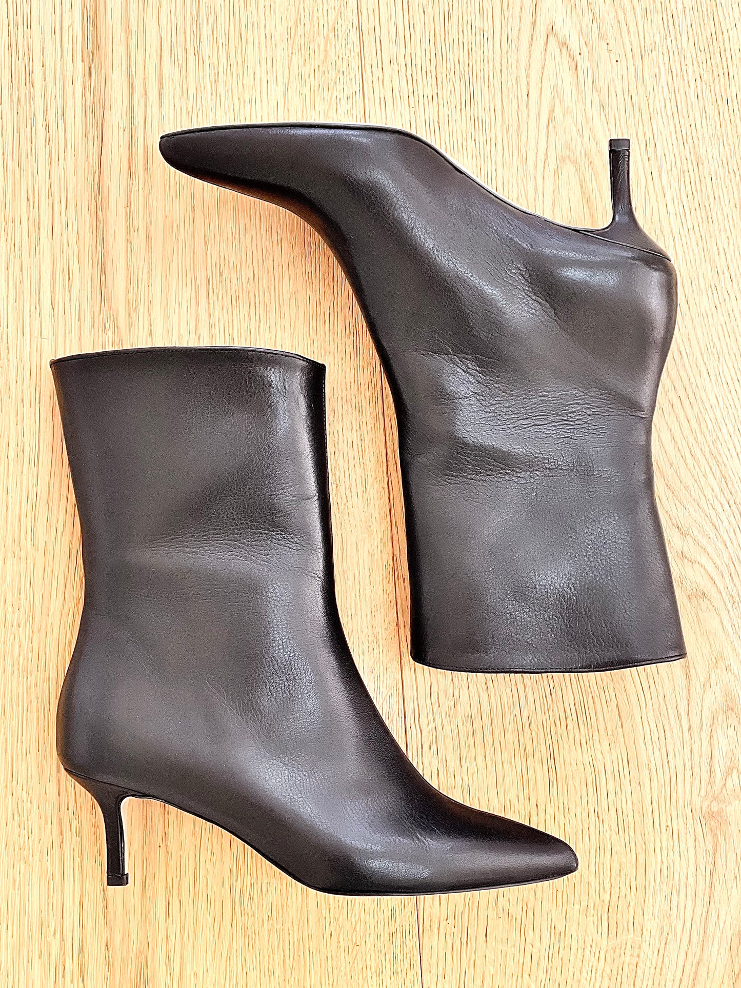 MERLIN LEATHER BLACK