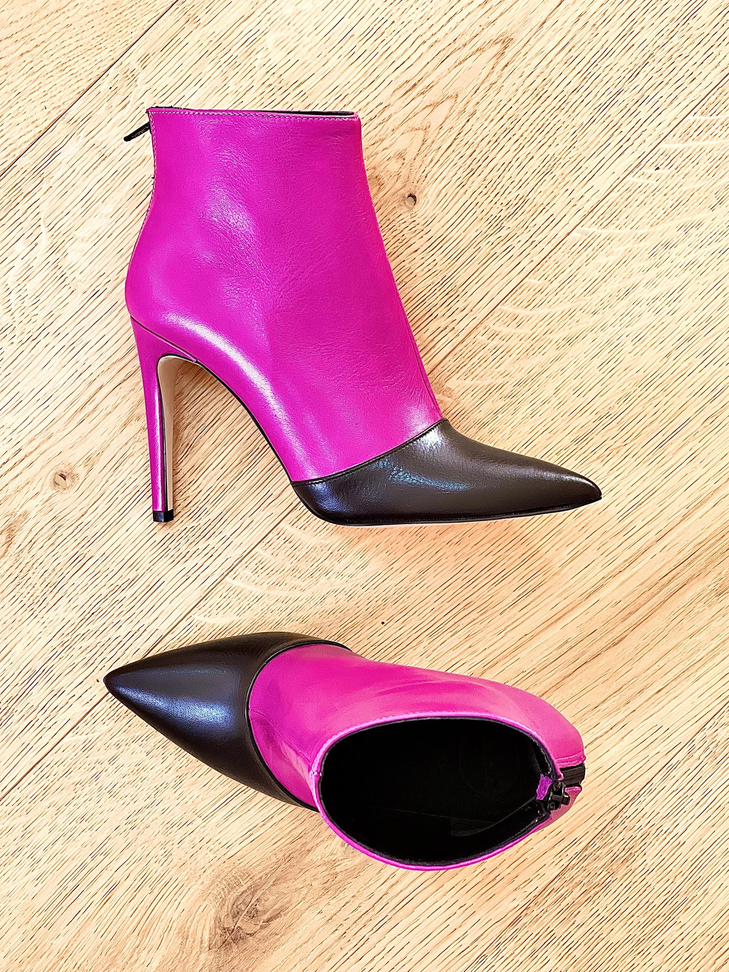 SHING LEATHER NOIR/FUCHSIA