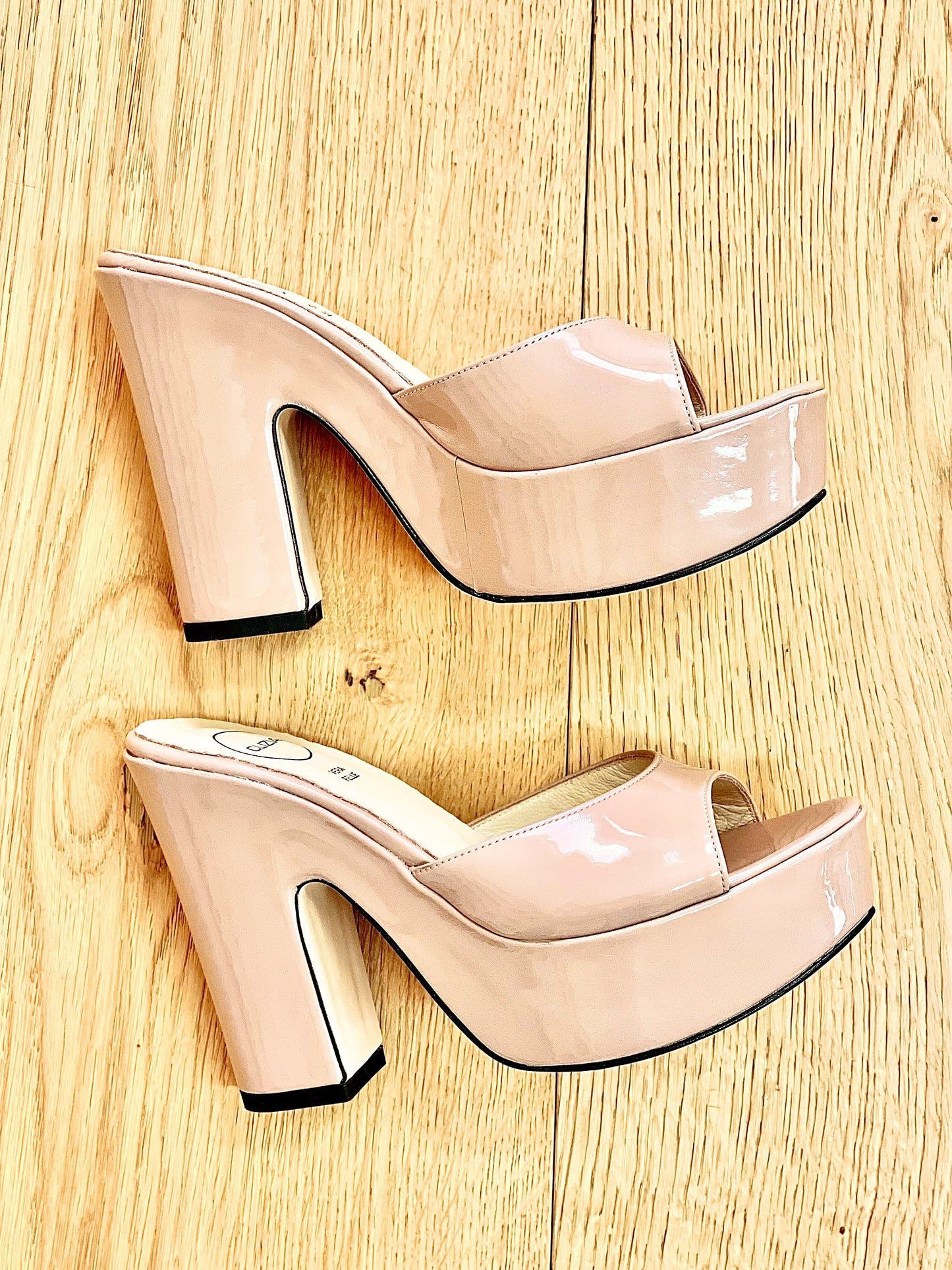 LIPSEY CUIR VERNI NUDE