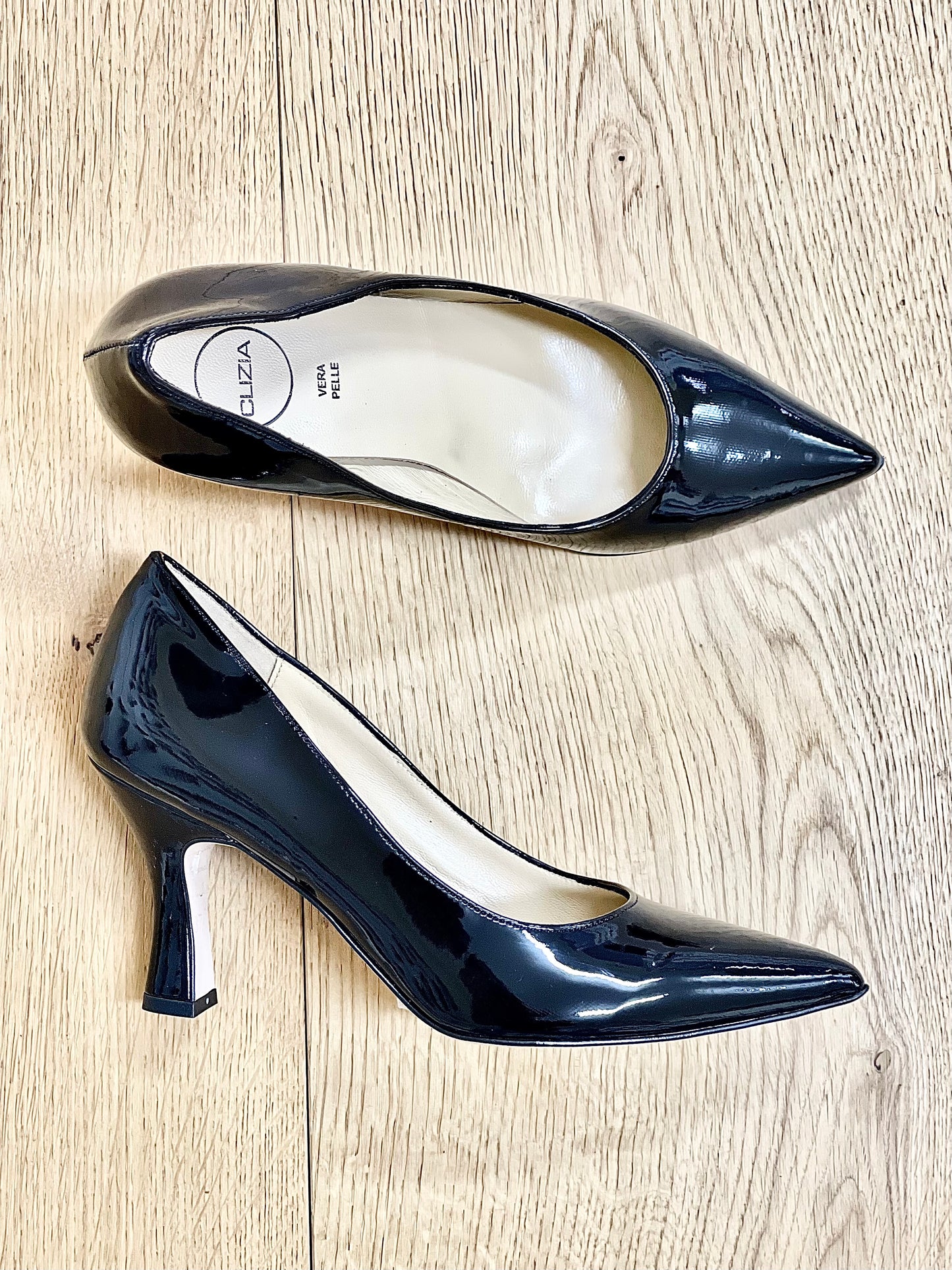 JOAN CUIR VERNI NOIR