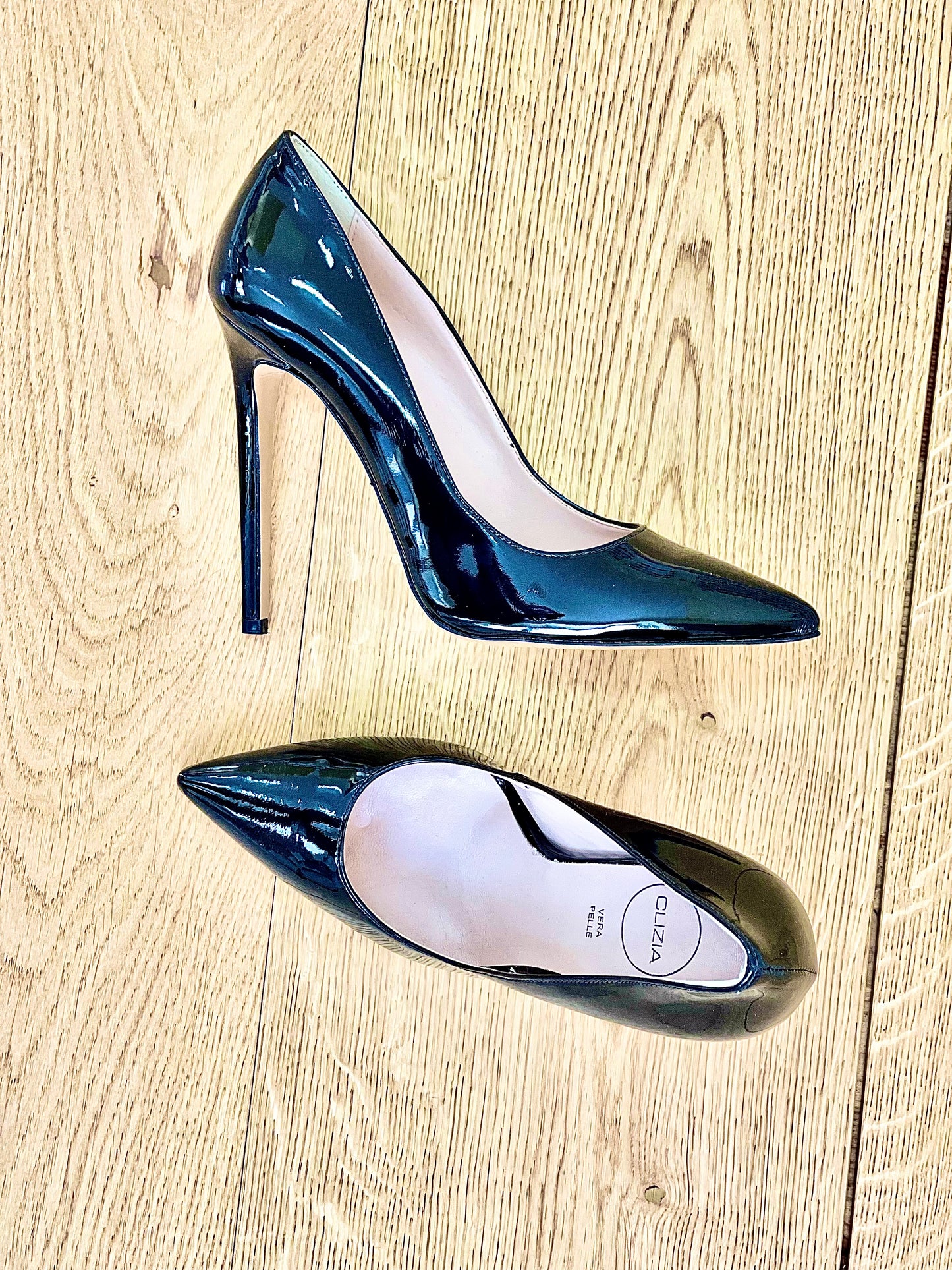 NOEUD CUIR VERNI NOIR