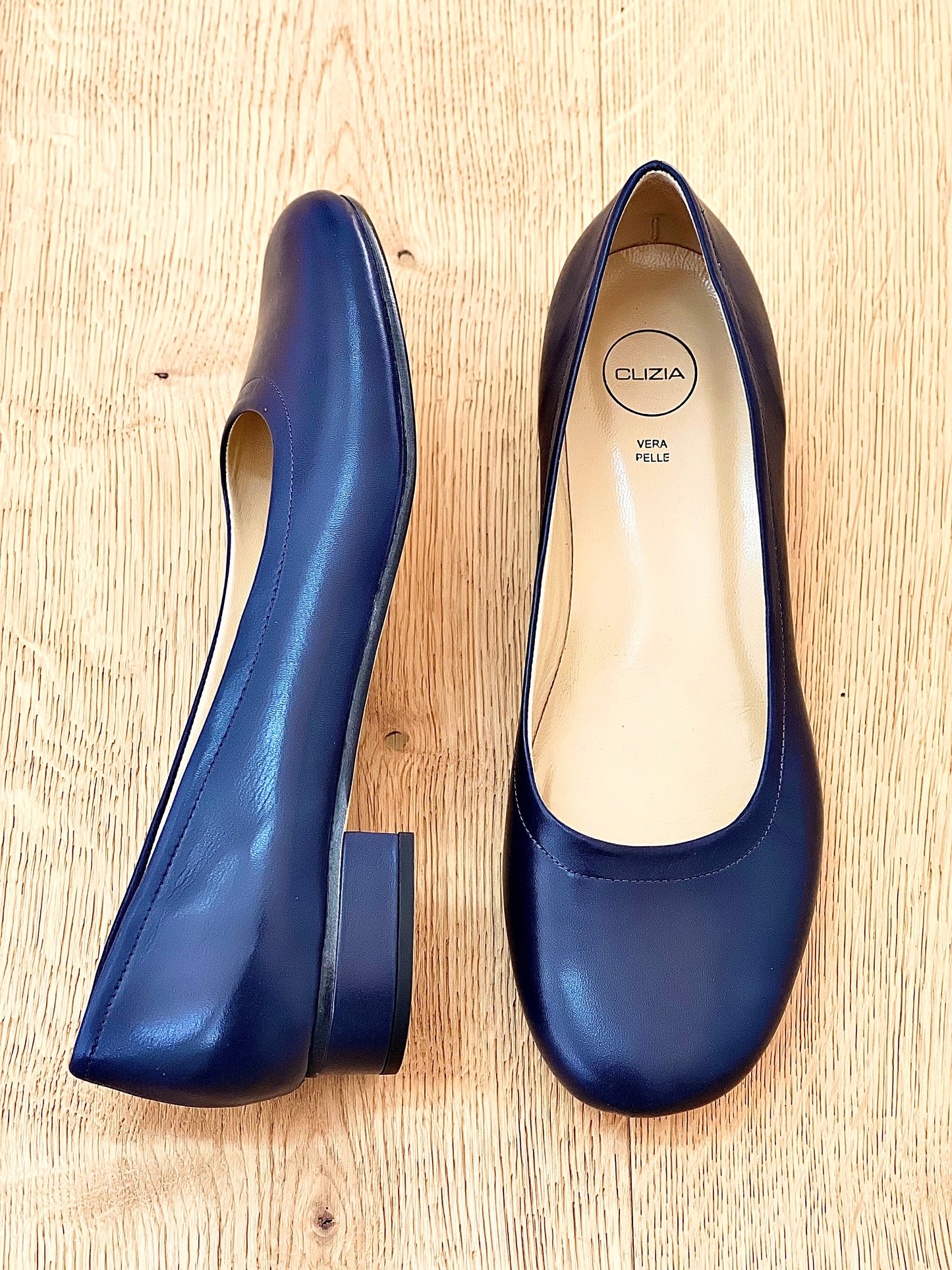 CUIR BLEU MARGE