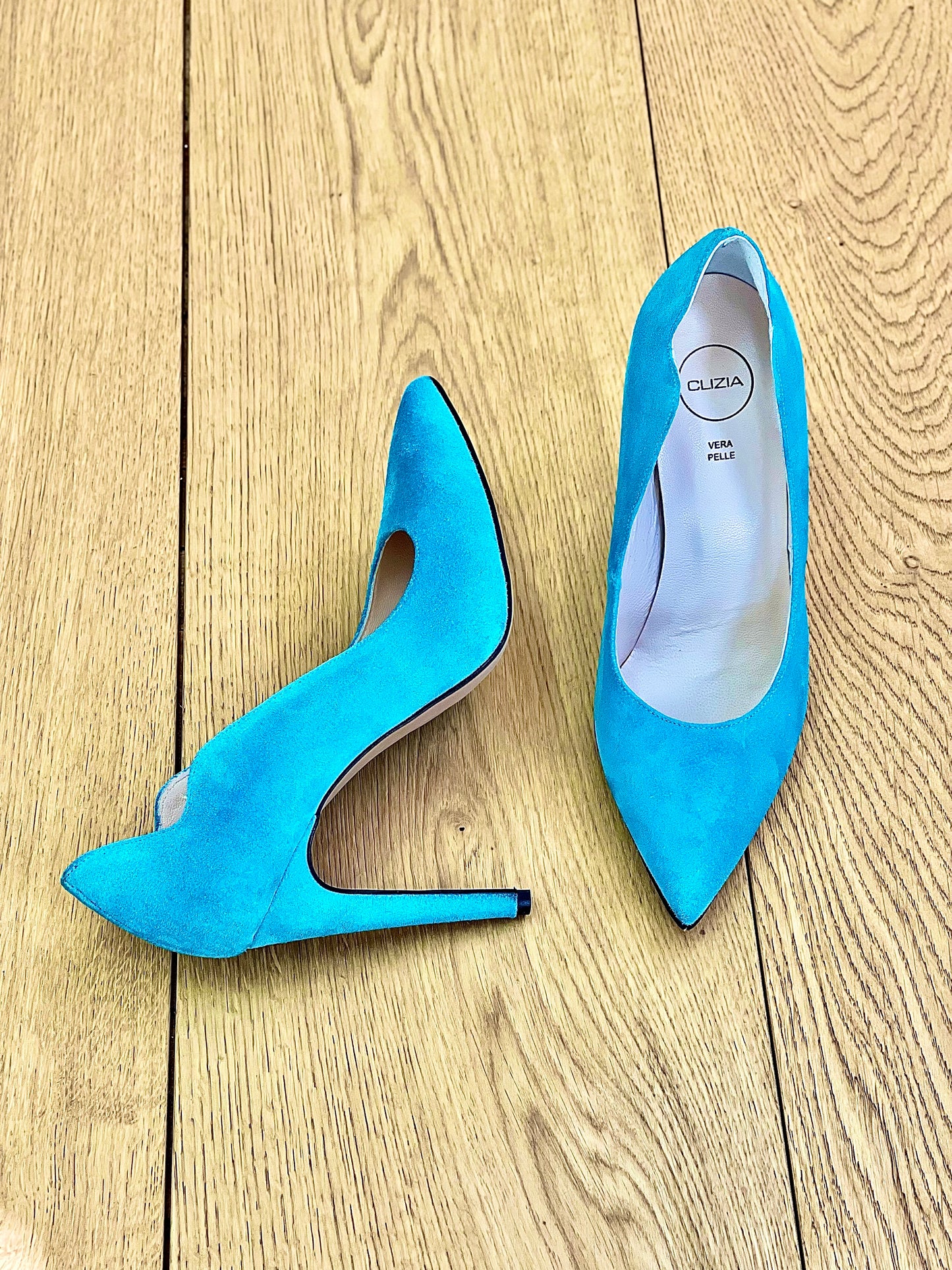 LOLA TURQUOISE EN DAIM