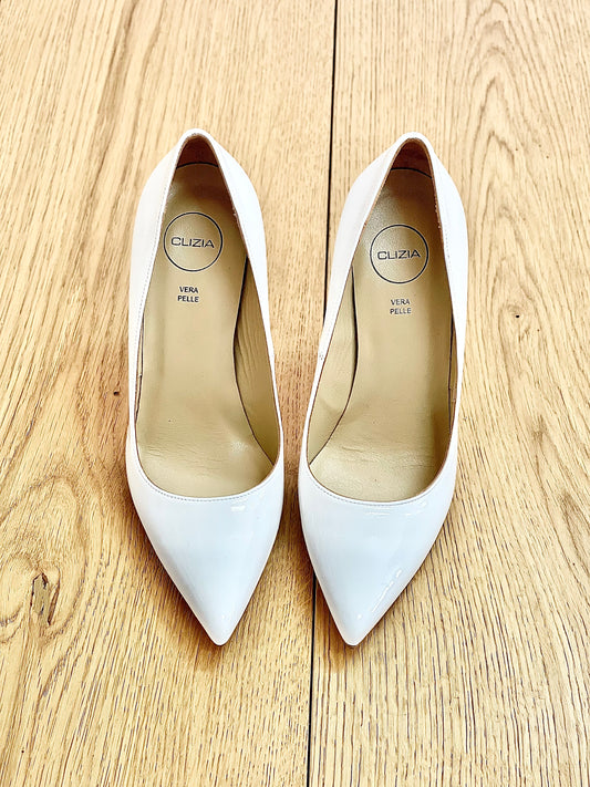 NOEUD EN CUIR VERNI BLANC