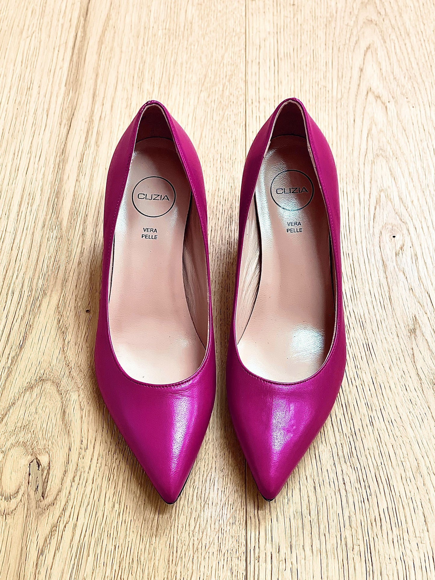 CUIR DE DANSE FUCHSIA