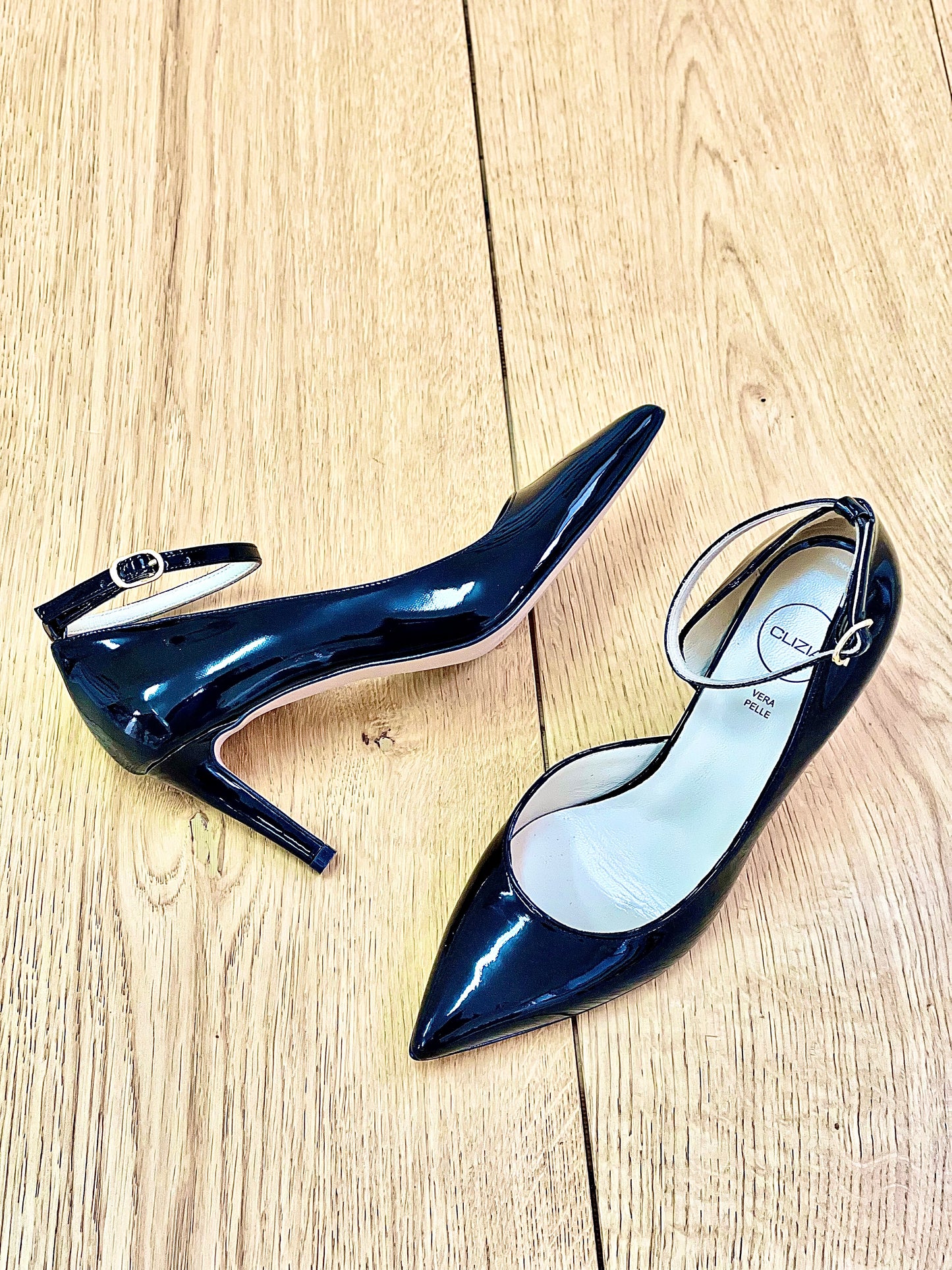 GISELLE CUIR VERNI NOIR