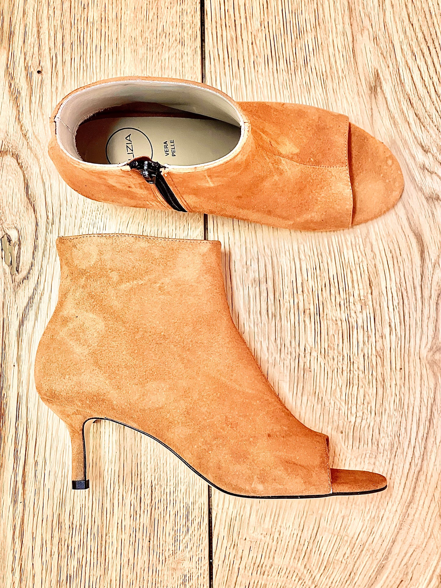 AFRICA SUEDE LEATHER