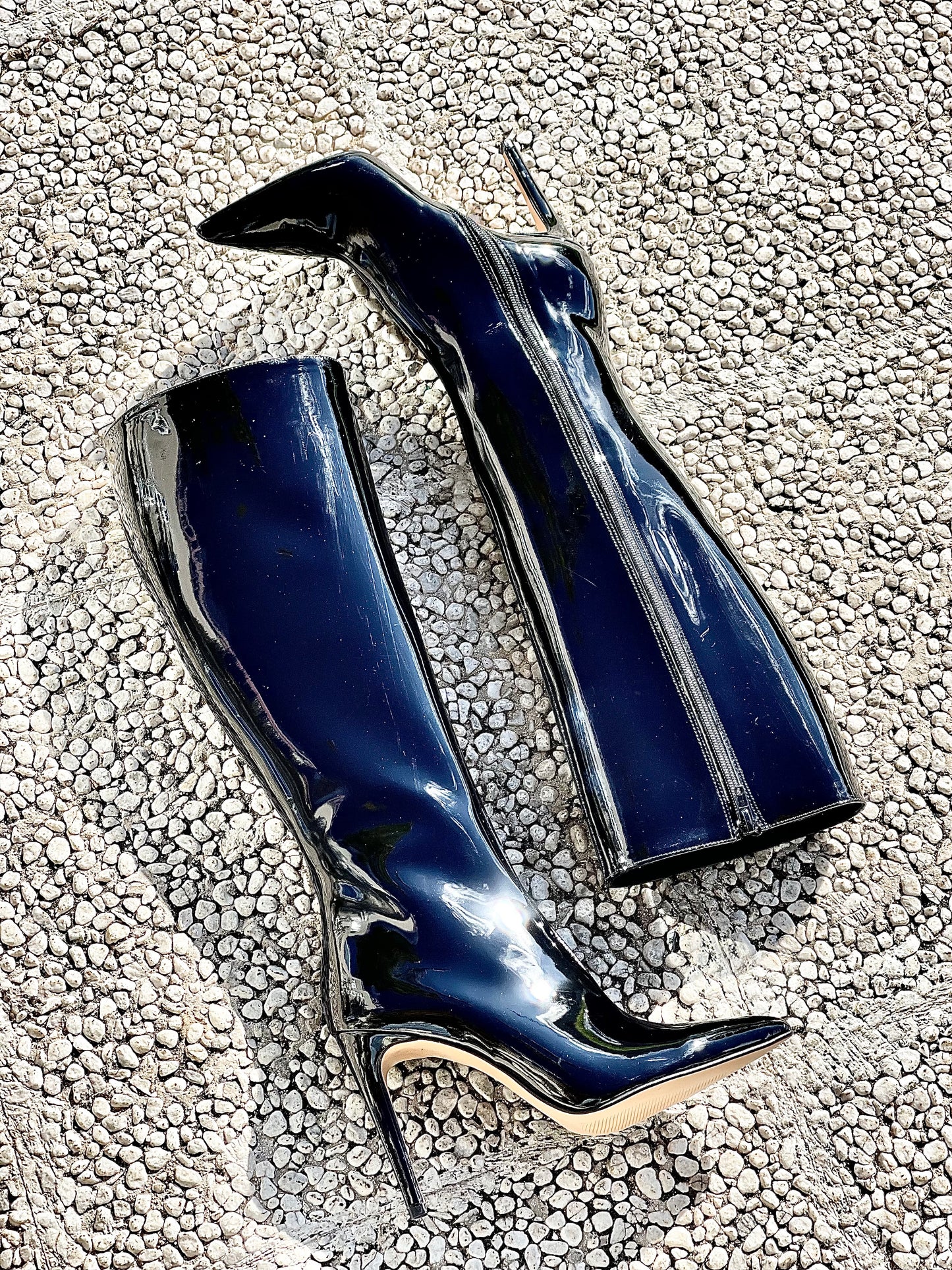 KELLY NOIR CUIR VERNI