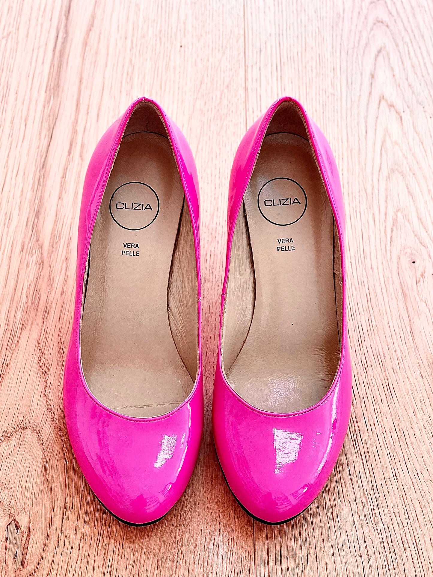 JENNYFER CUIR VERNI FUCHSIA