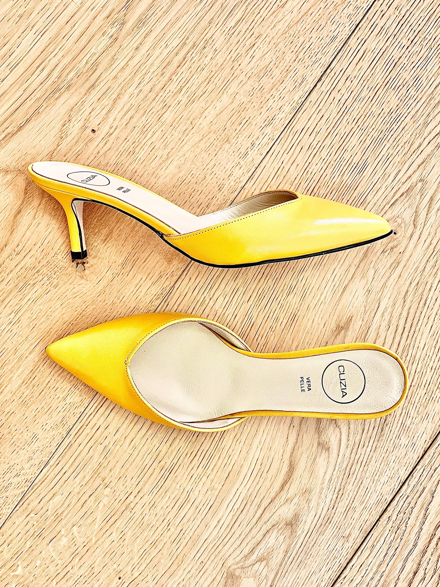 VIKY CUIR JAUNE
