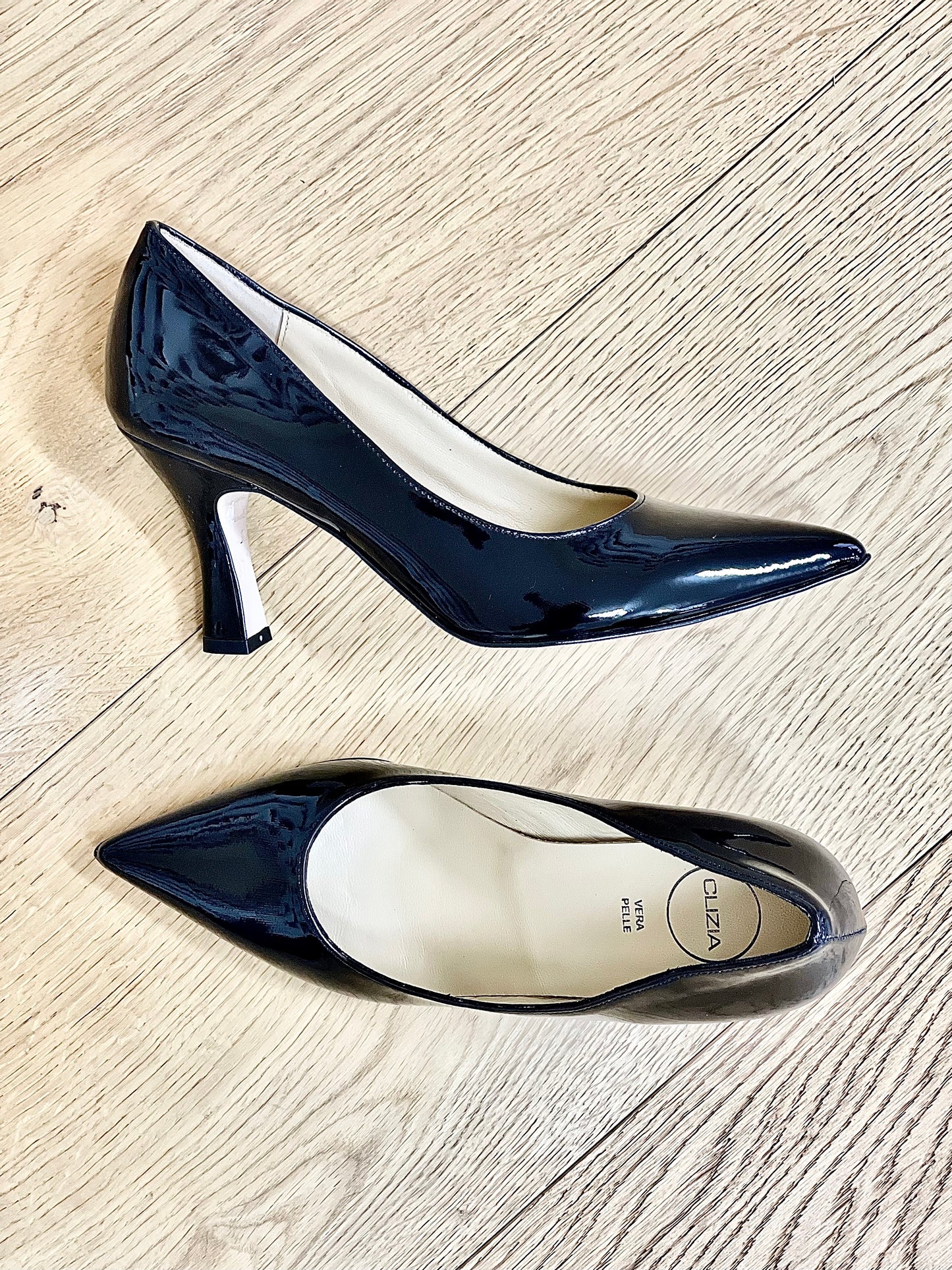 JOAN CUIR VERNI NOIR