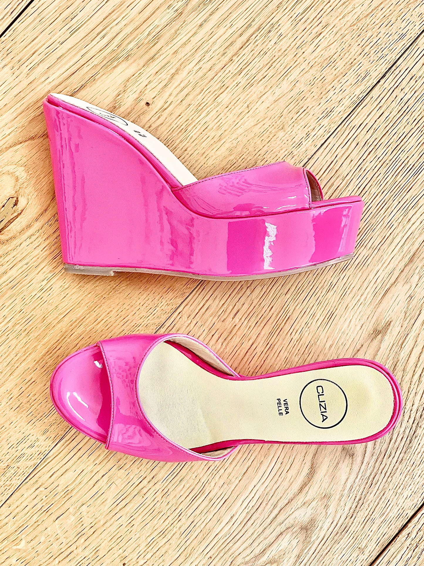 ALLISON CUIR VERNI FUCHSIA