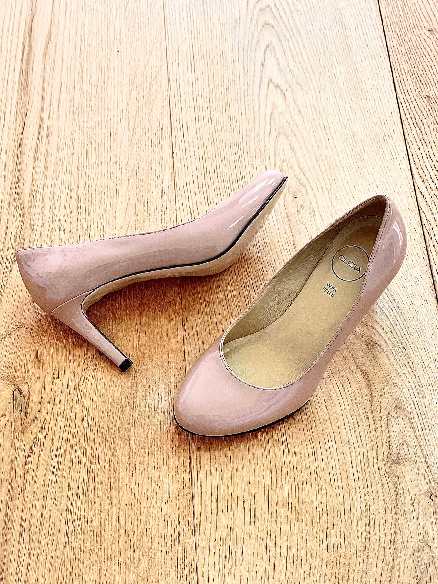 JENNYFER NUDE PATENT LEATHER