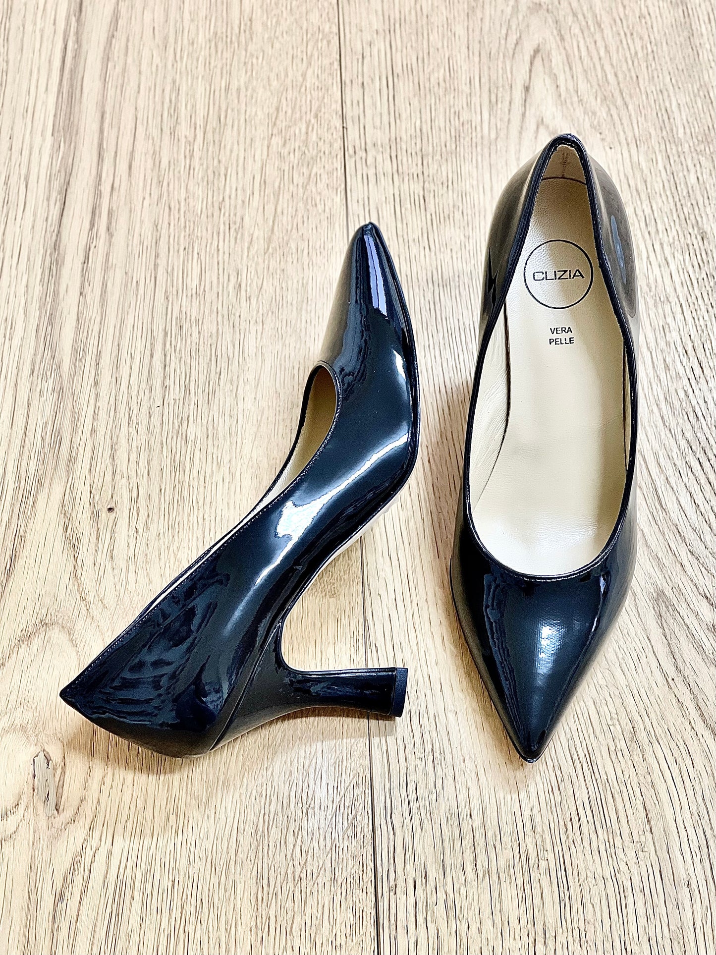 JOAN CUIR VERNI NOIR