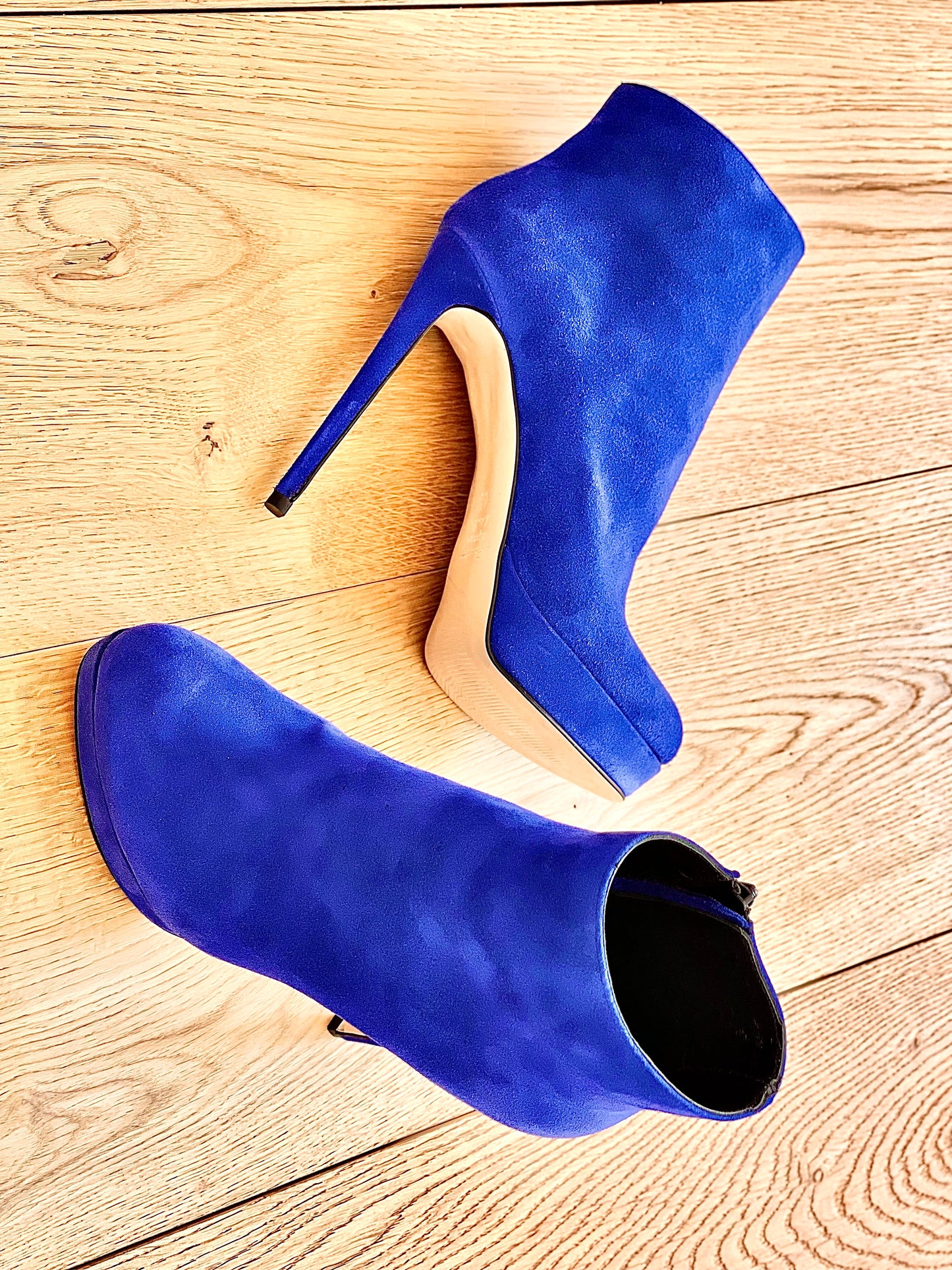 LOREN SUEDE BLUETTE