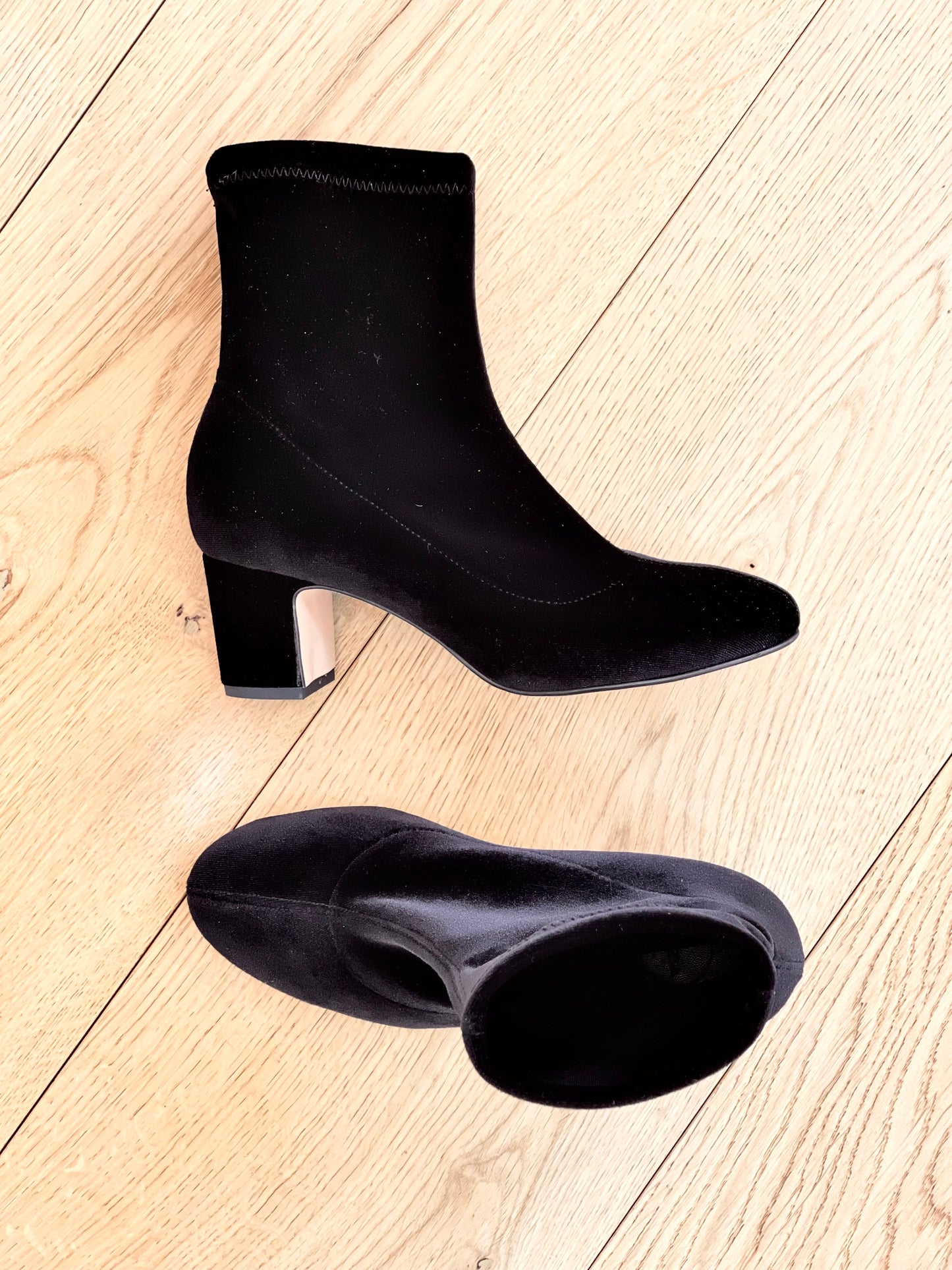 GÉNÉRATION VELOURS NOIR