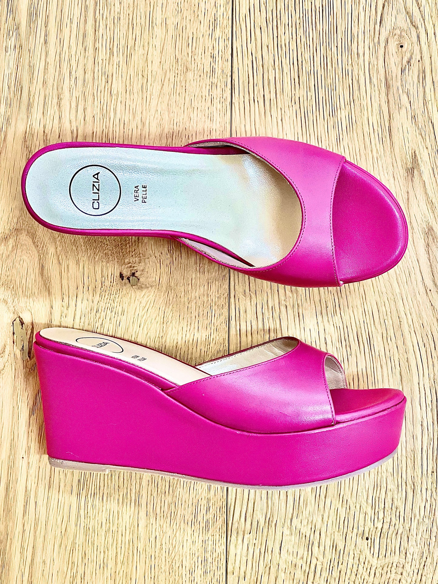 VÉNUS CUIR FUCHSIA