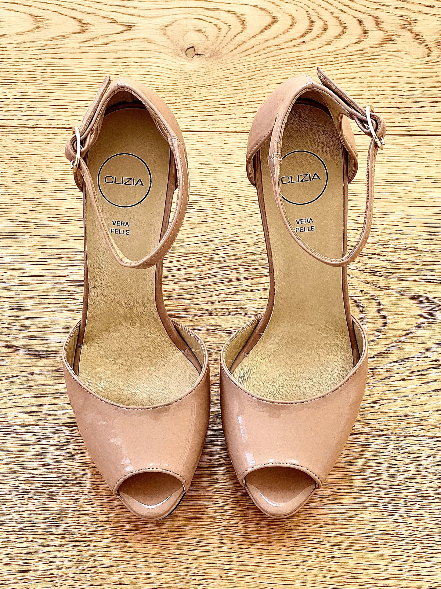 HALLE NUDE CUIR VERNI