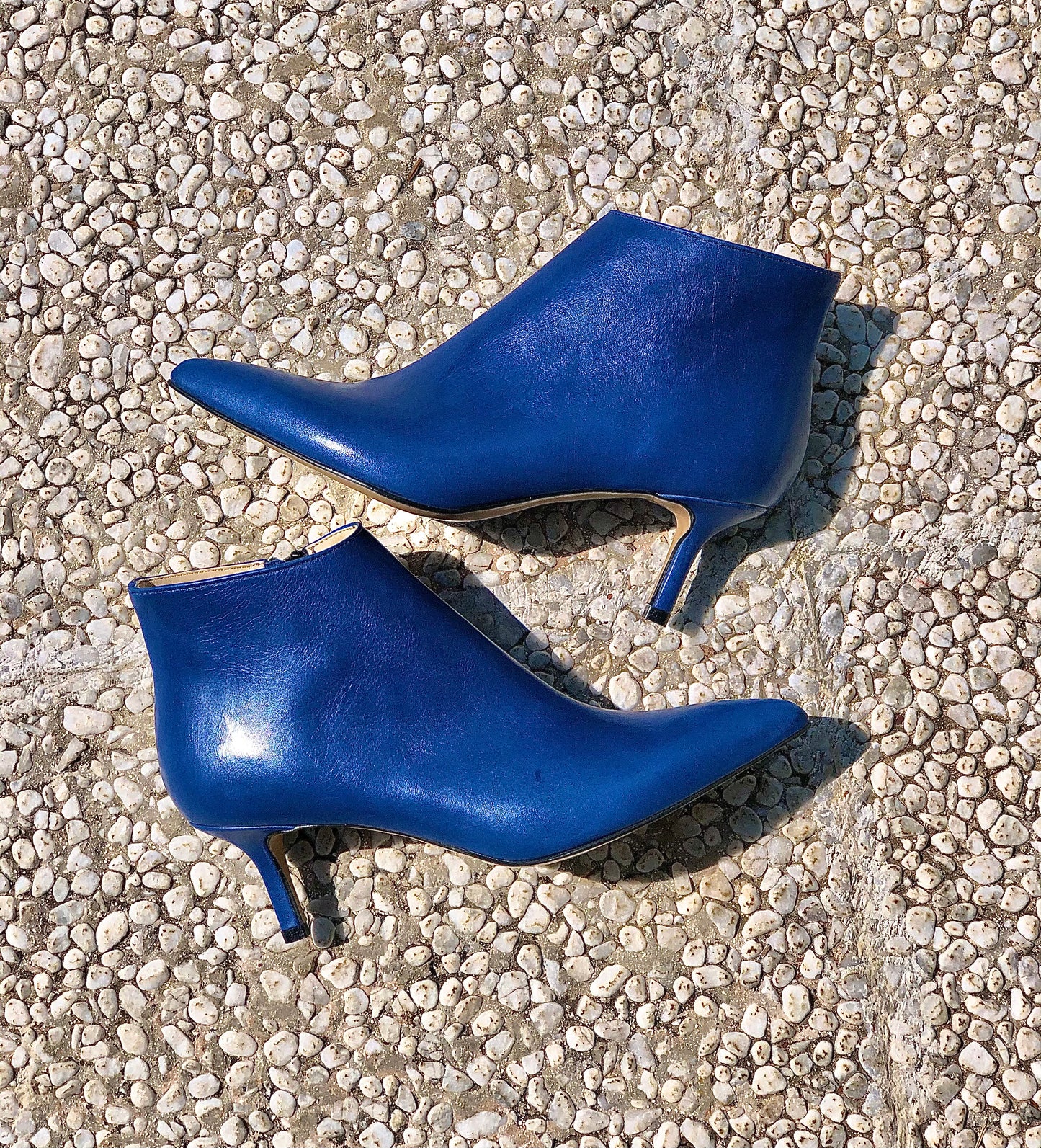 BLUETTE DE CUIR À NICHONS