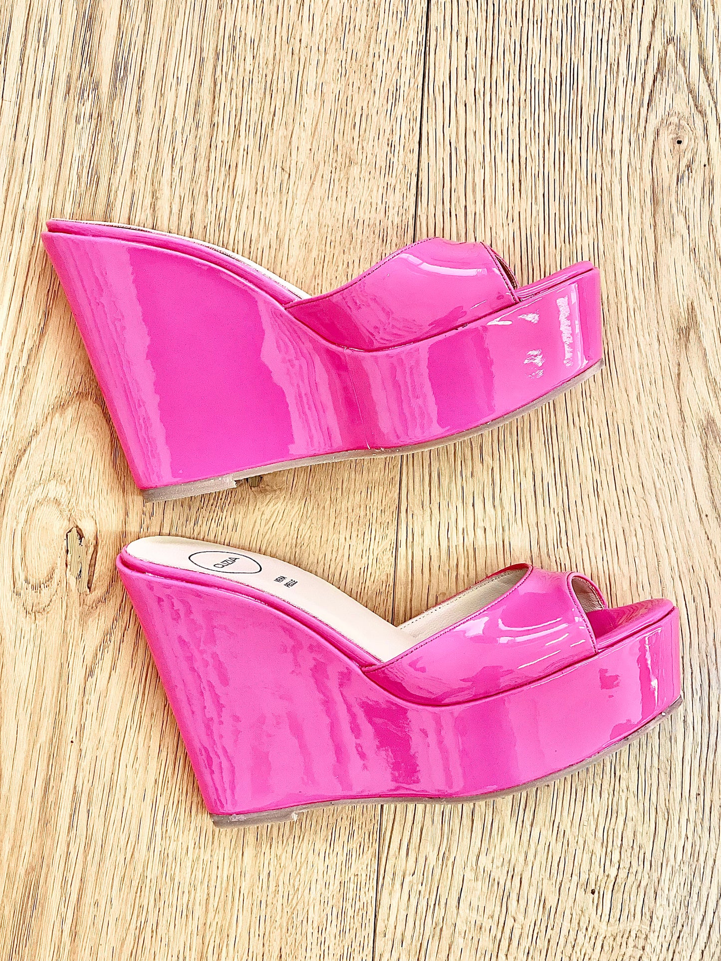 ALLISON CUIR VERNI FUCHSIA