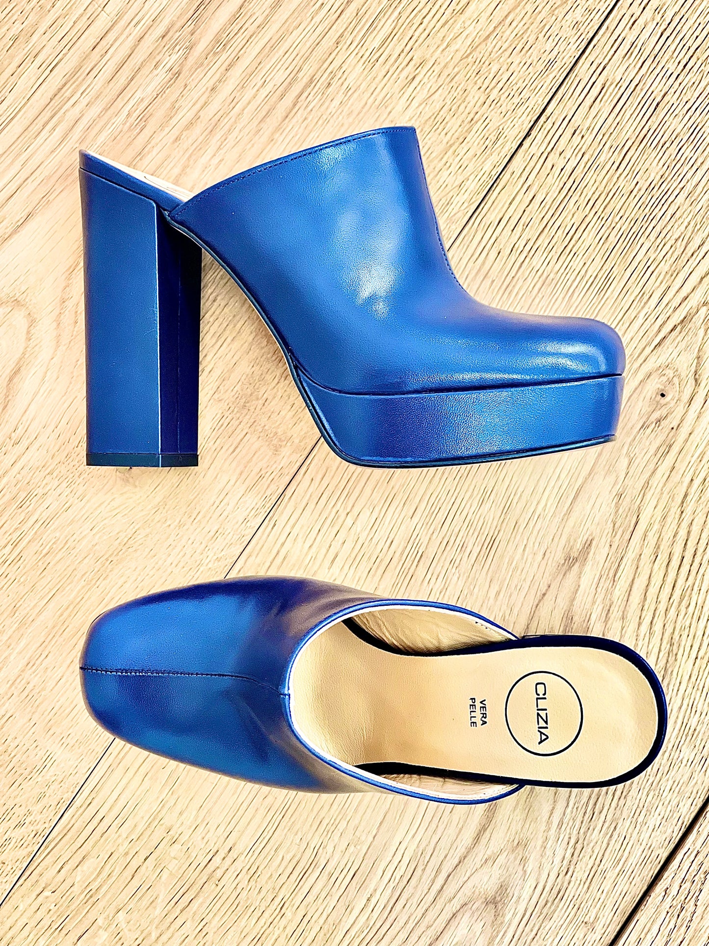 CUIR BLEU ELVIRA