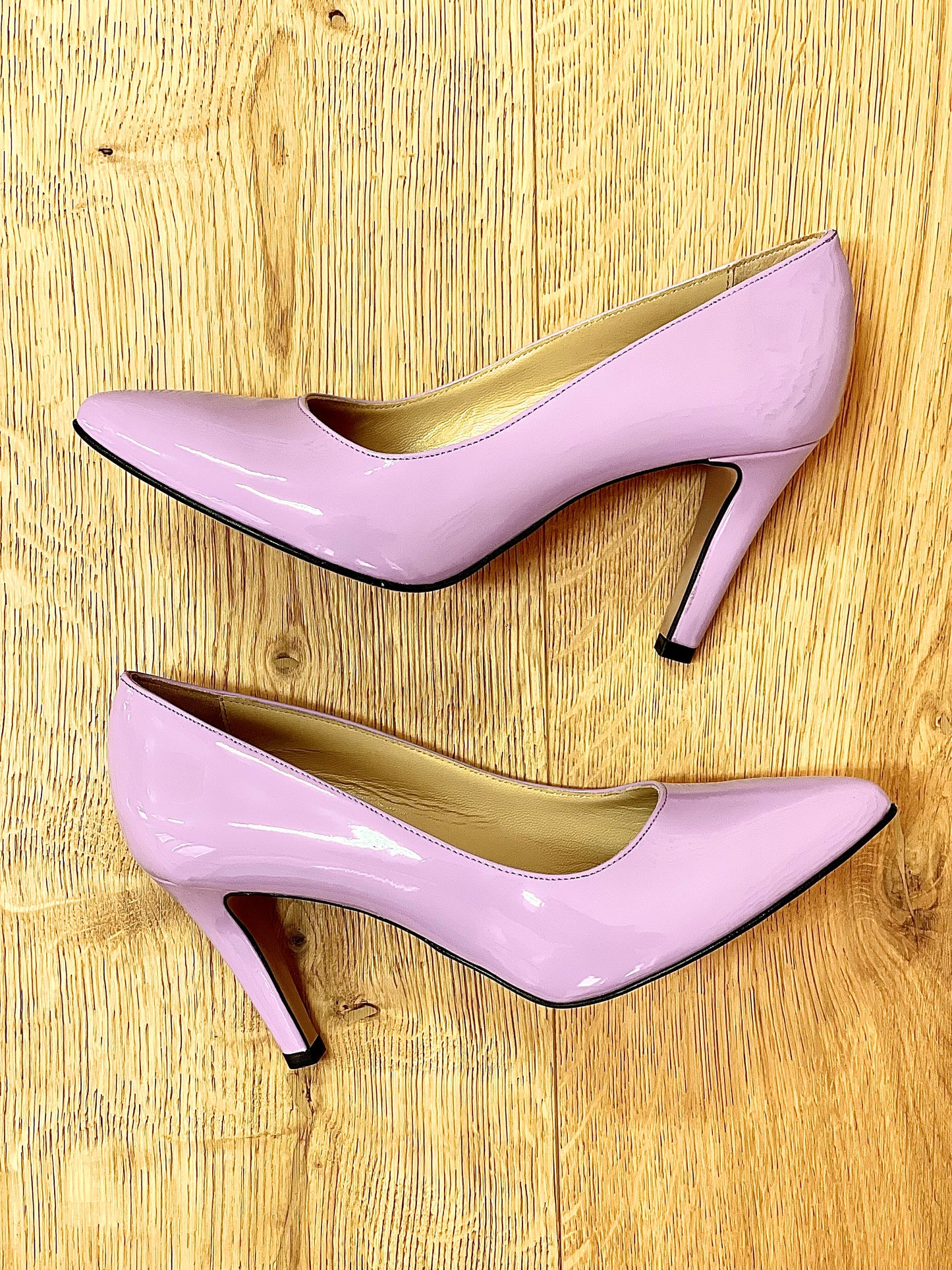 EMY LILAC CUIR VERNI