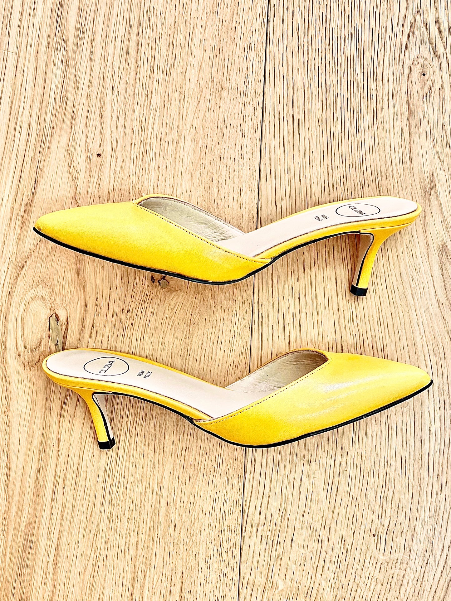 VIKY CUIR JAUNE