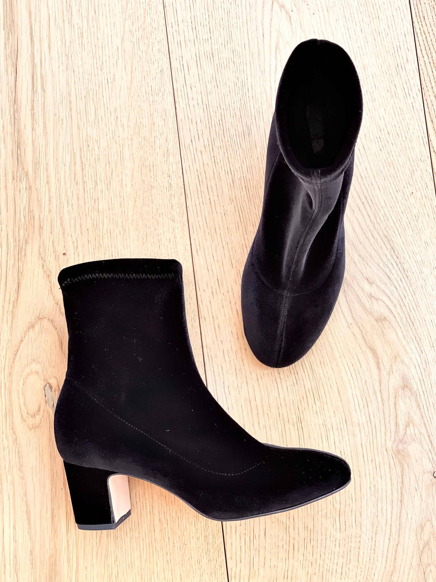 GÉNÉRATION VELOURS NOIR