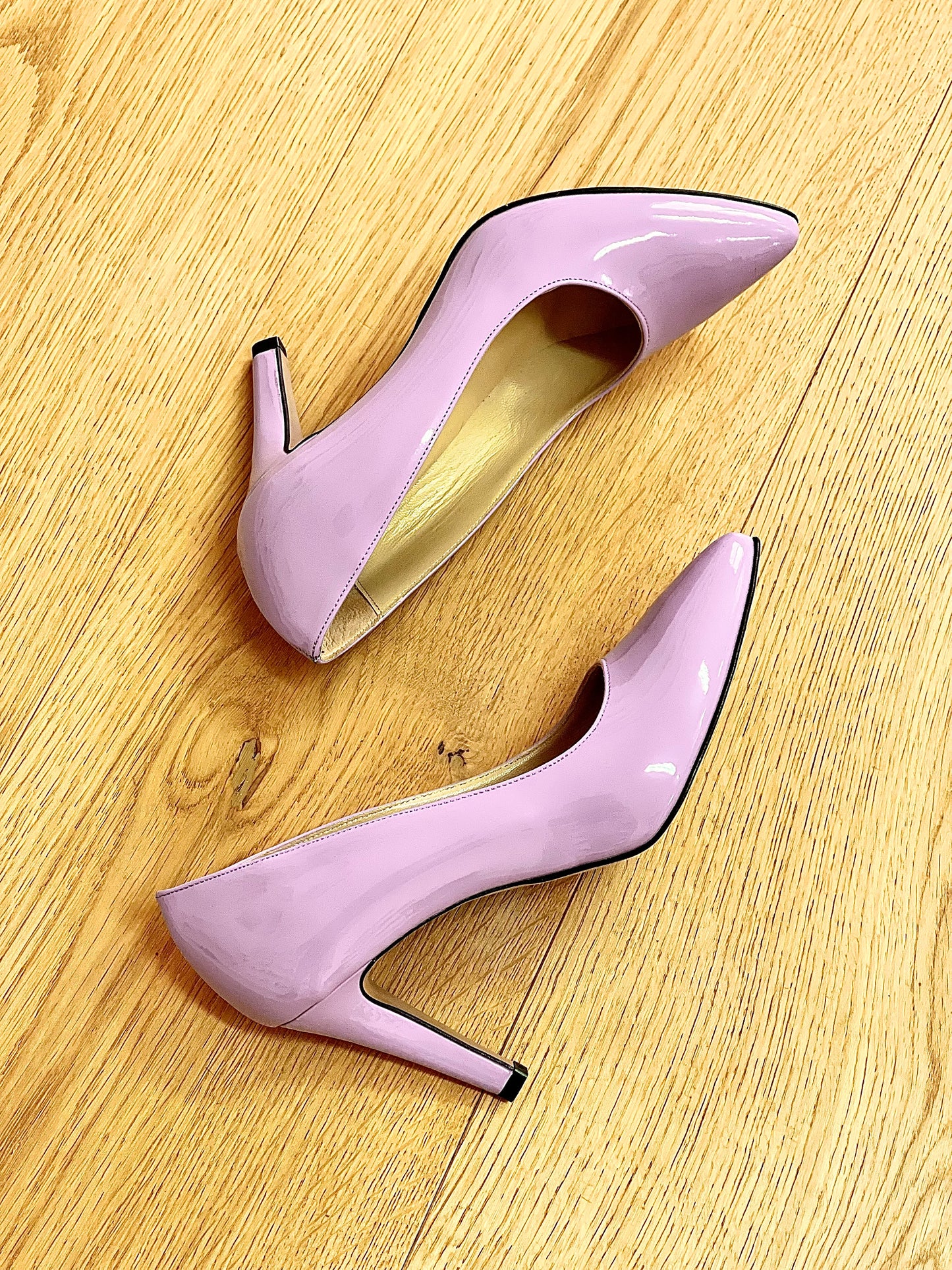 EMY LILAC CUIR VERNI