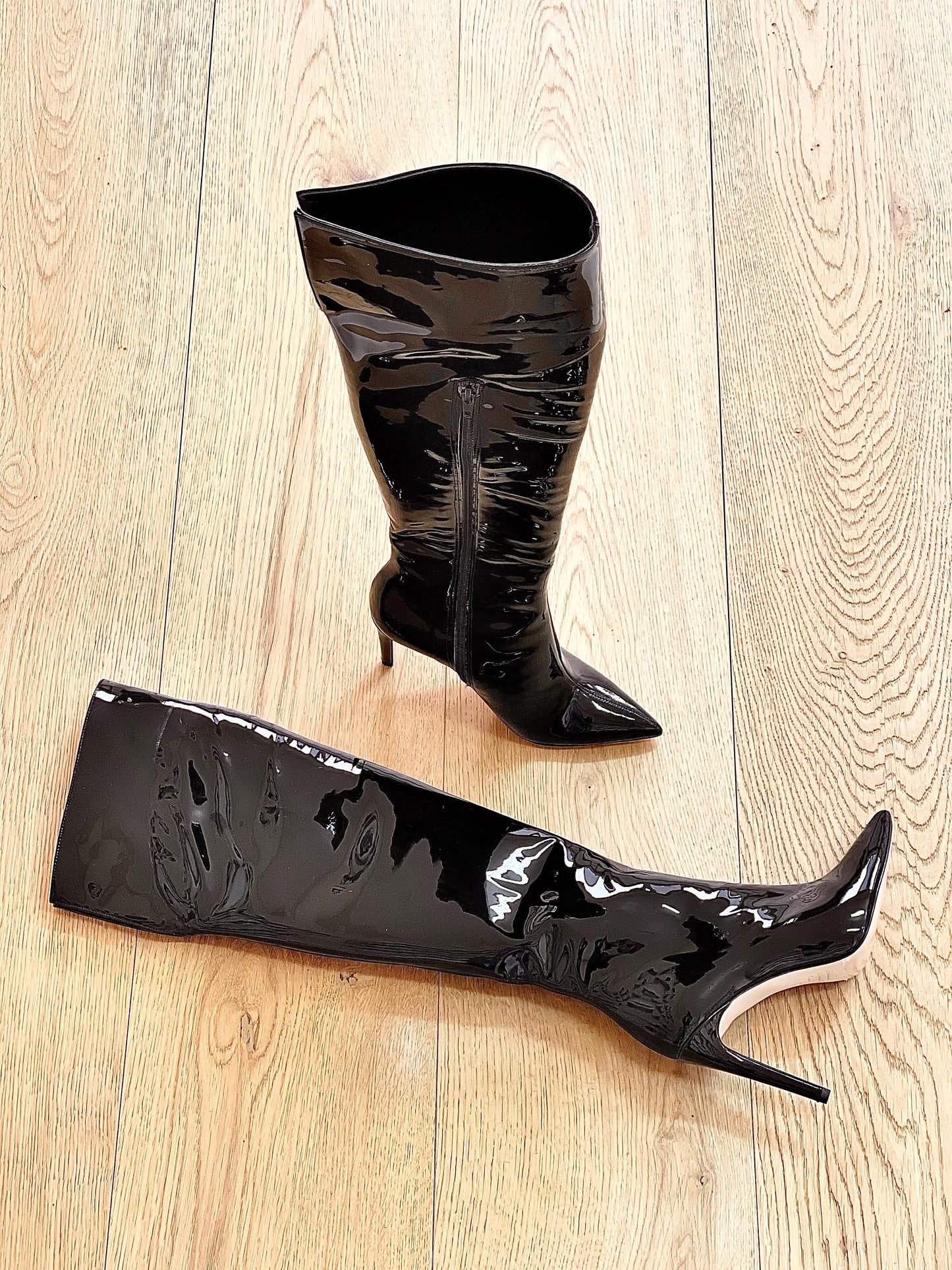 RONNY NOIR CUIR VERNI