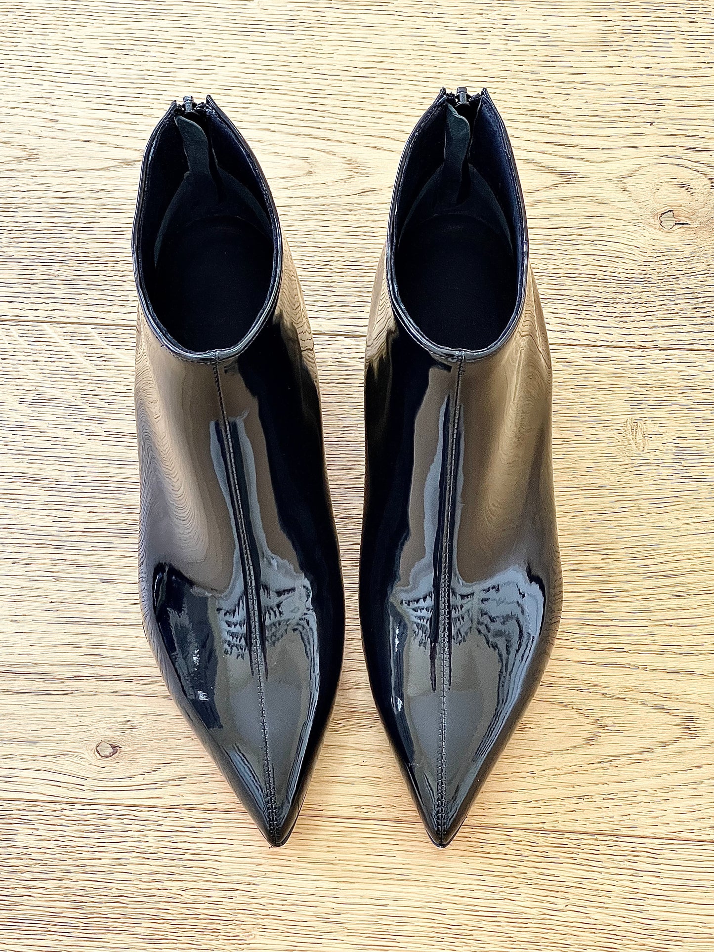 ZEKE CUIR VERNI NOIR