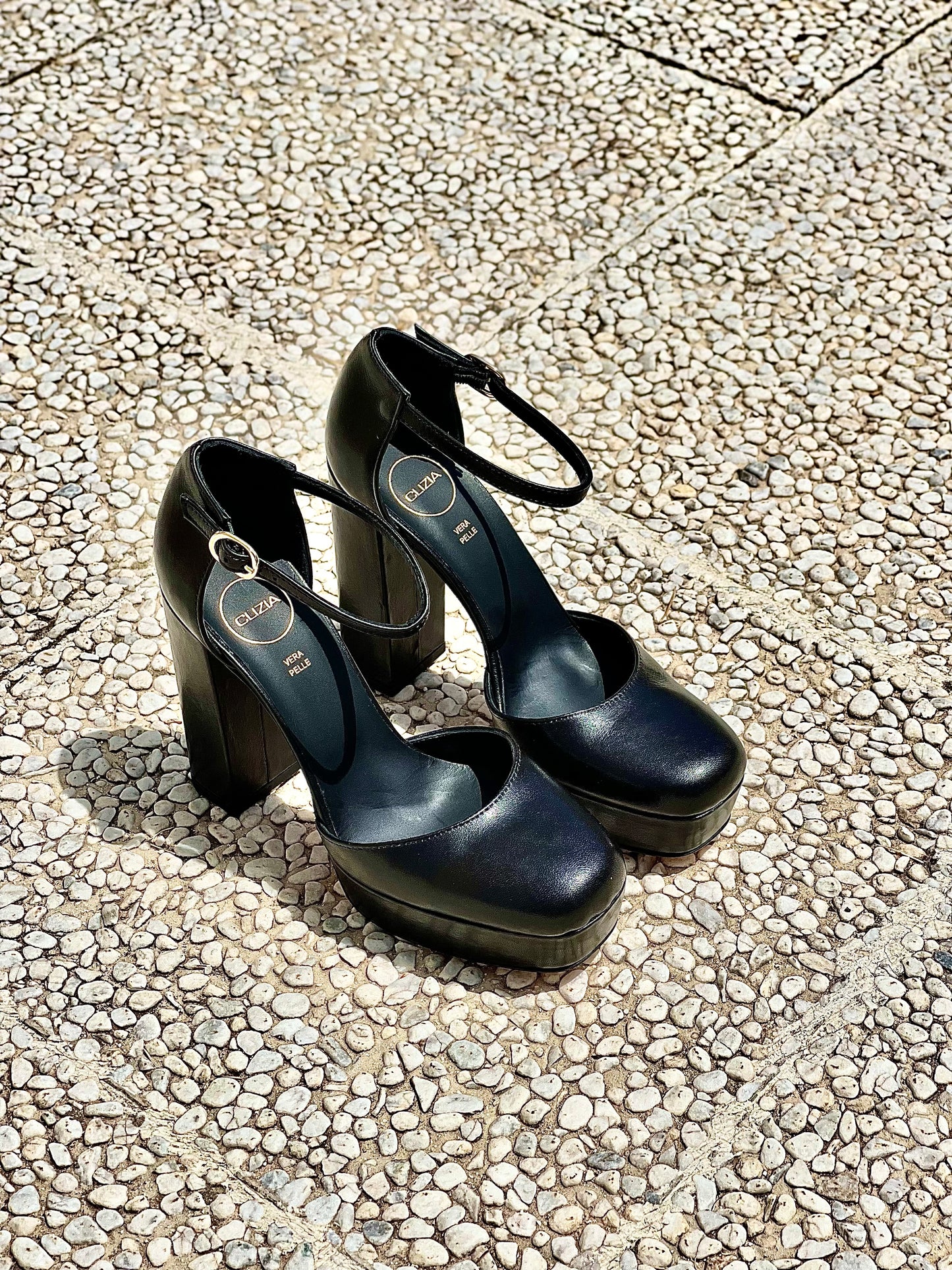 IKO BLACK