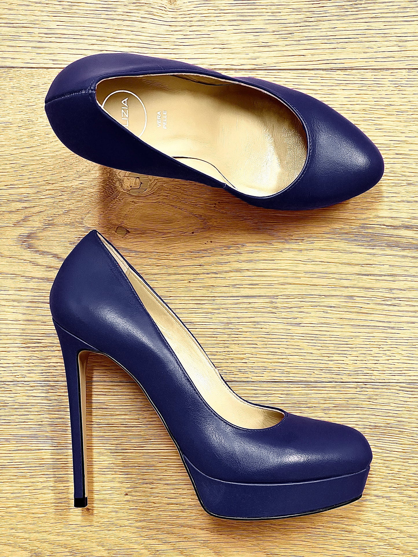 ZELFS BLAUW LEER