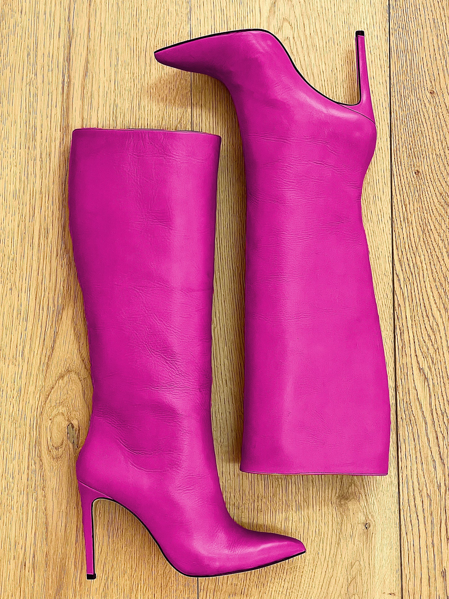 JUANA FUCHSIA LEER