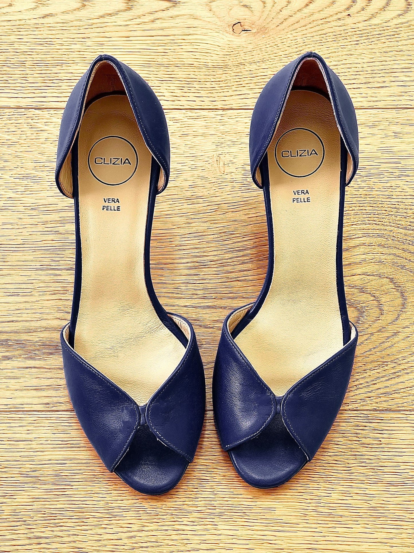 WANDA BLAUW LEER