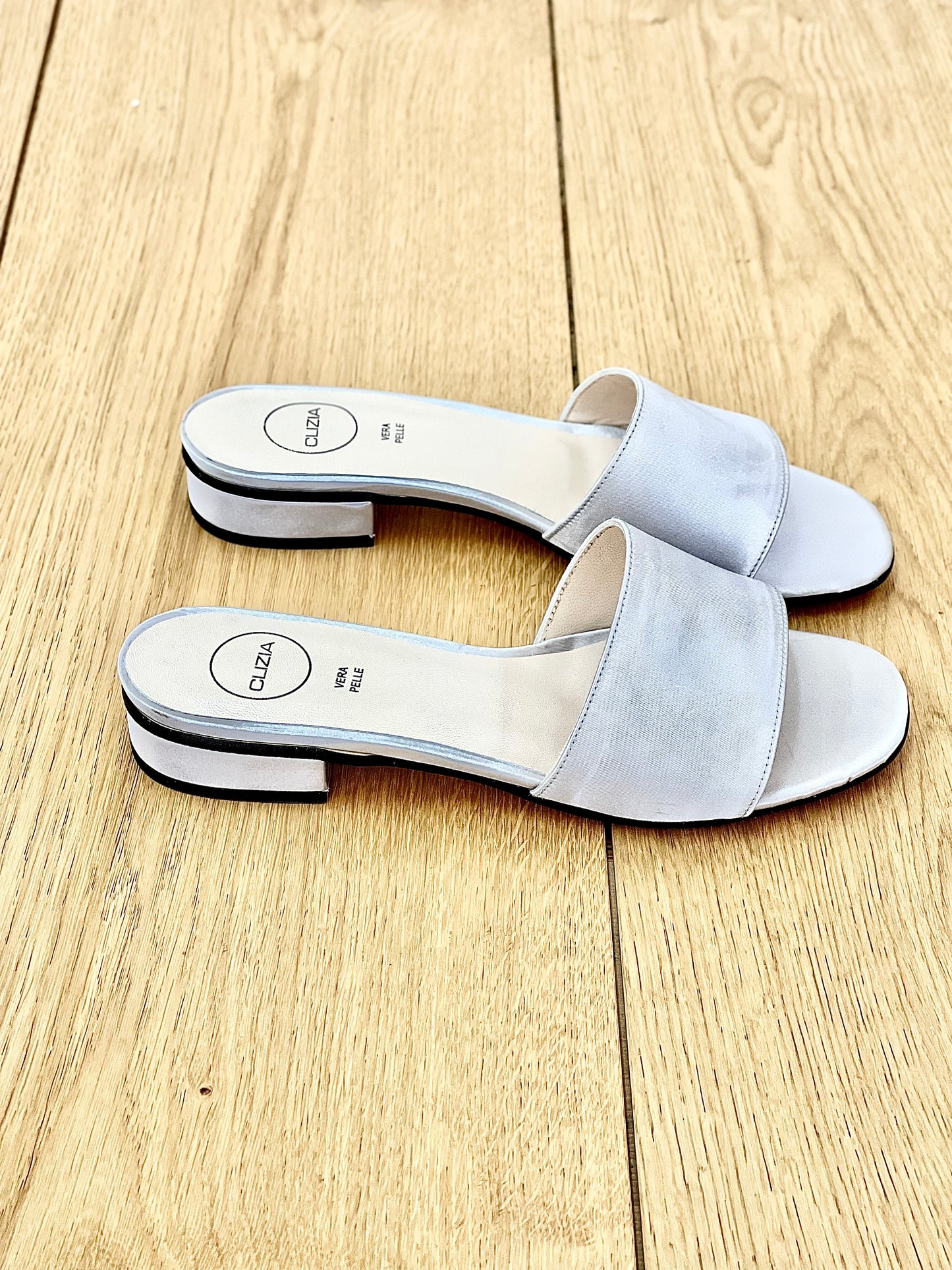 MANHATTAN SATIJN ZILVER