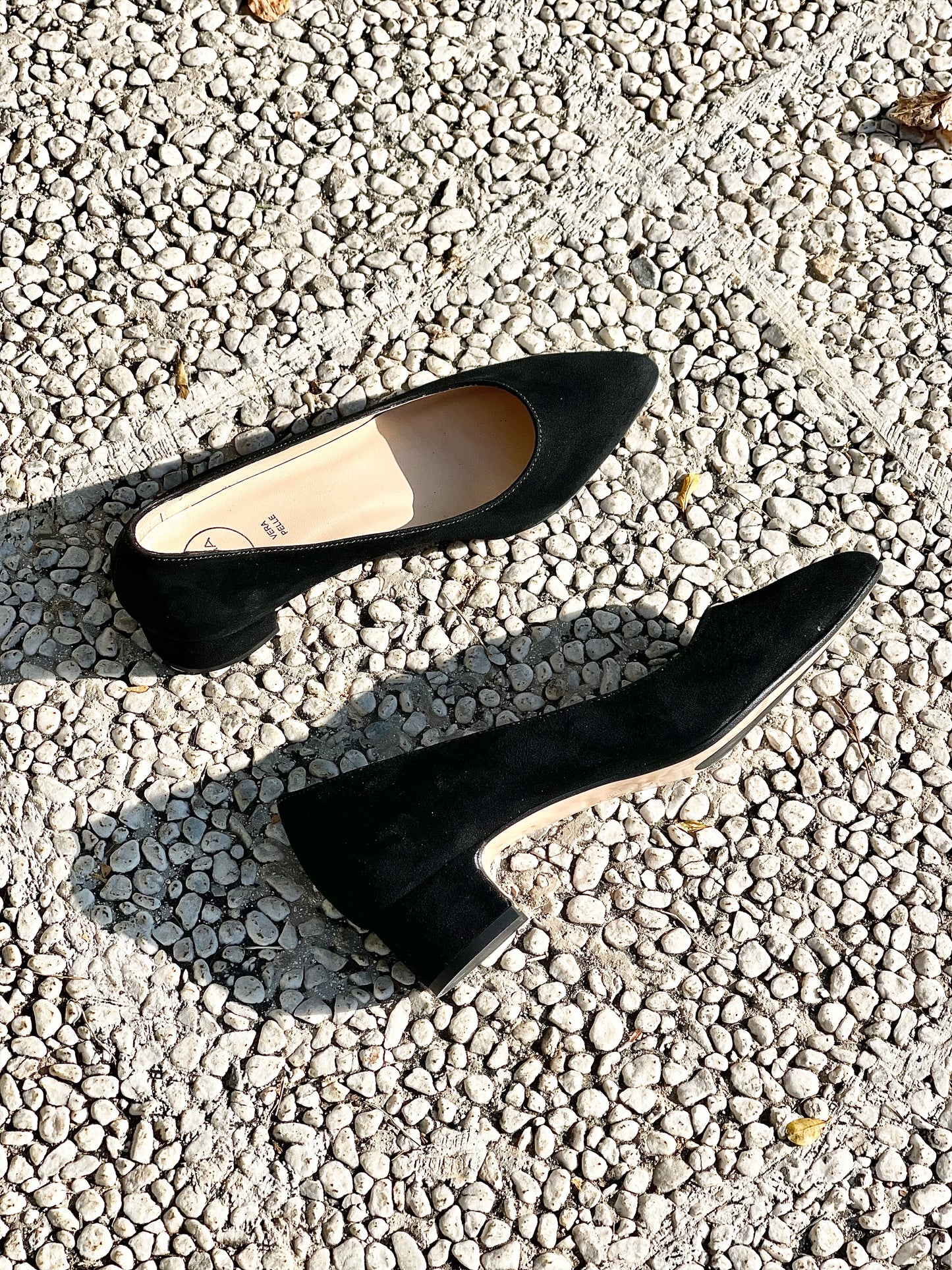 ZWART SUEDE