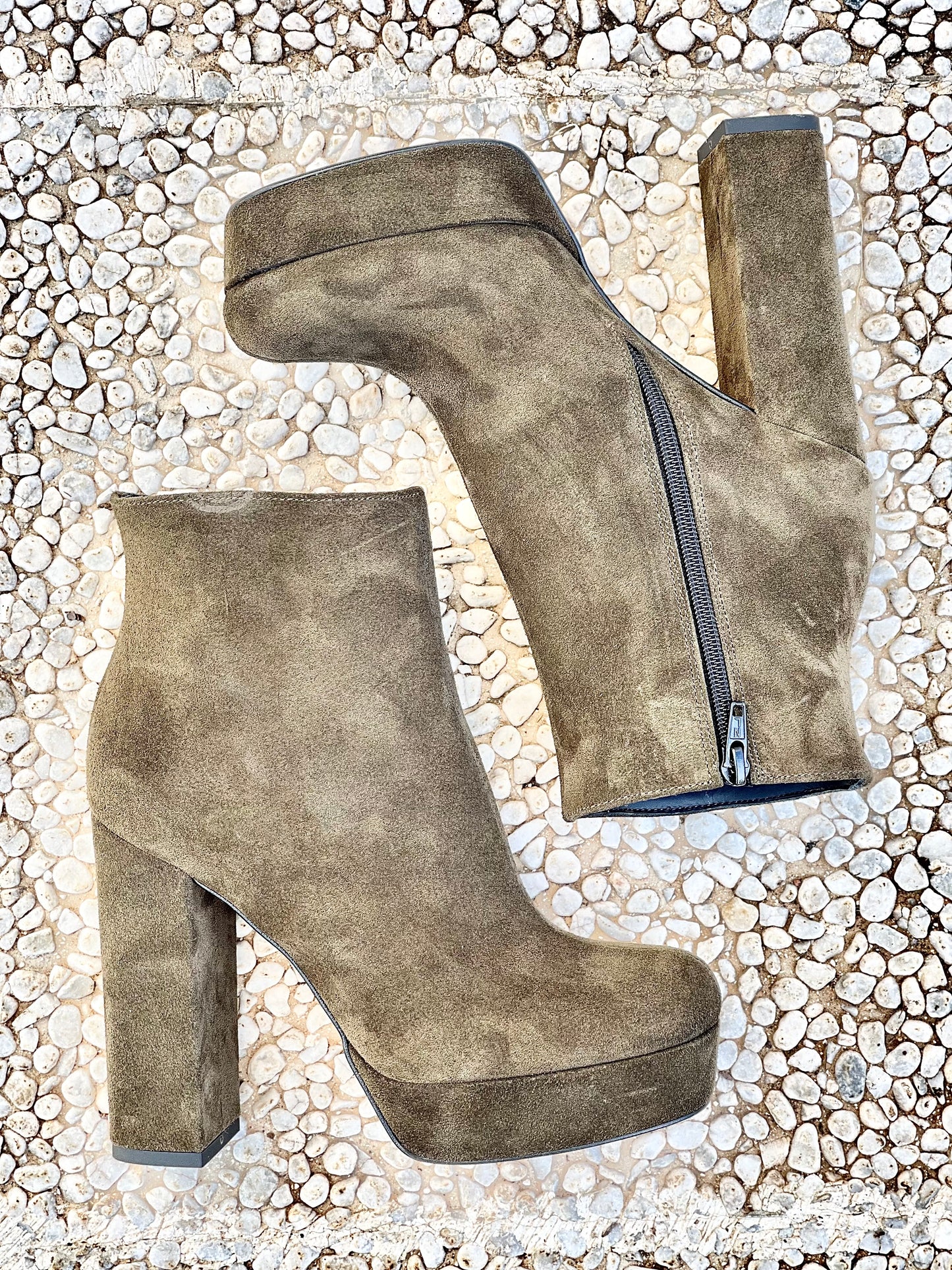 DETROIT SUÈDE KAKI