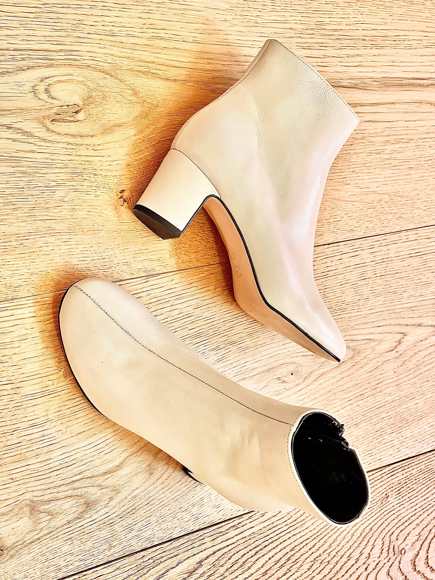 LUCAS BEIGE LEDER