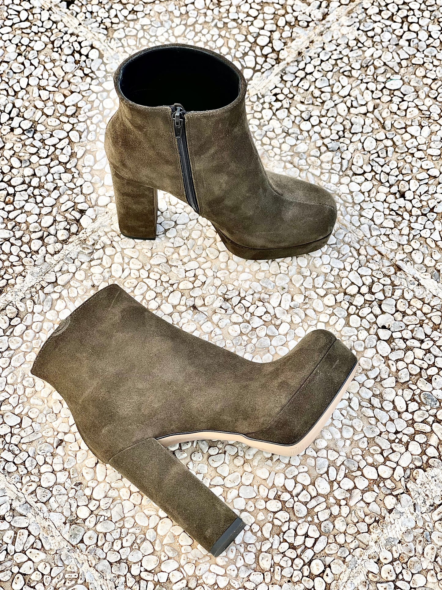DETROIT SUÈDE KAKI