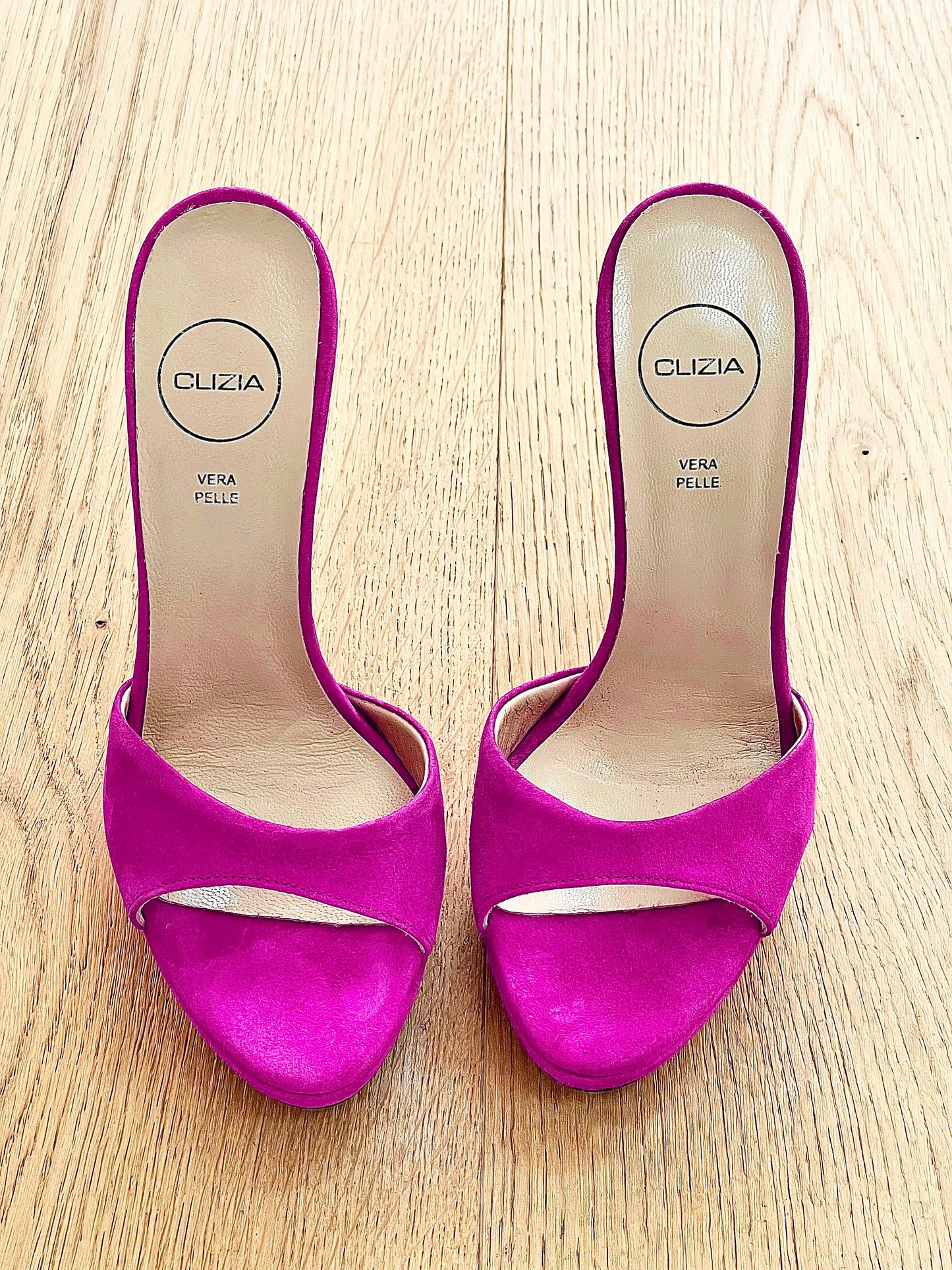 PRISCILLA SUÈDE FUCHSIA