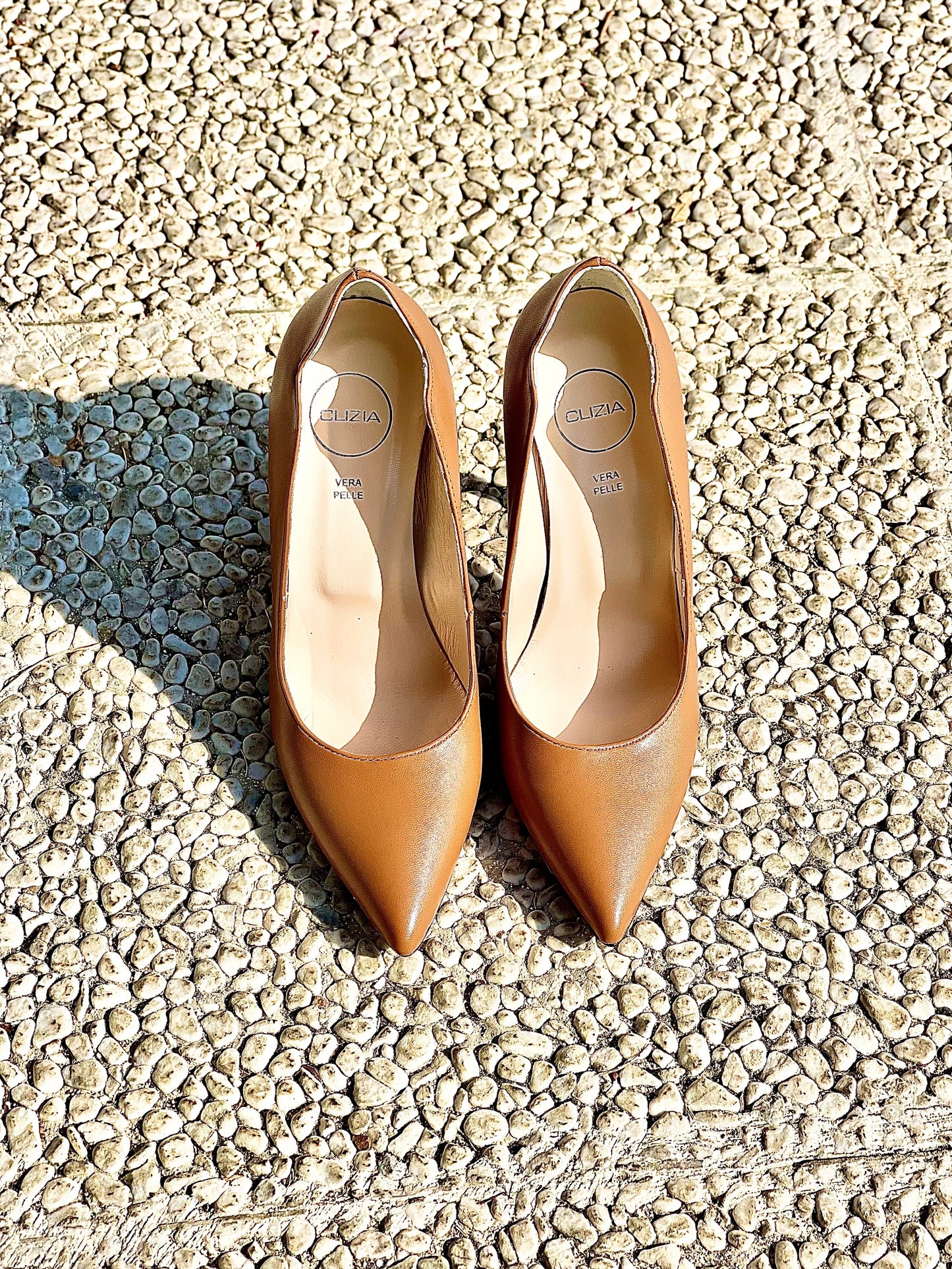 LOLA LEATHER