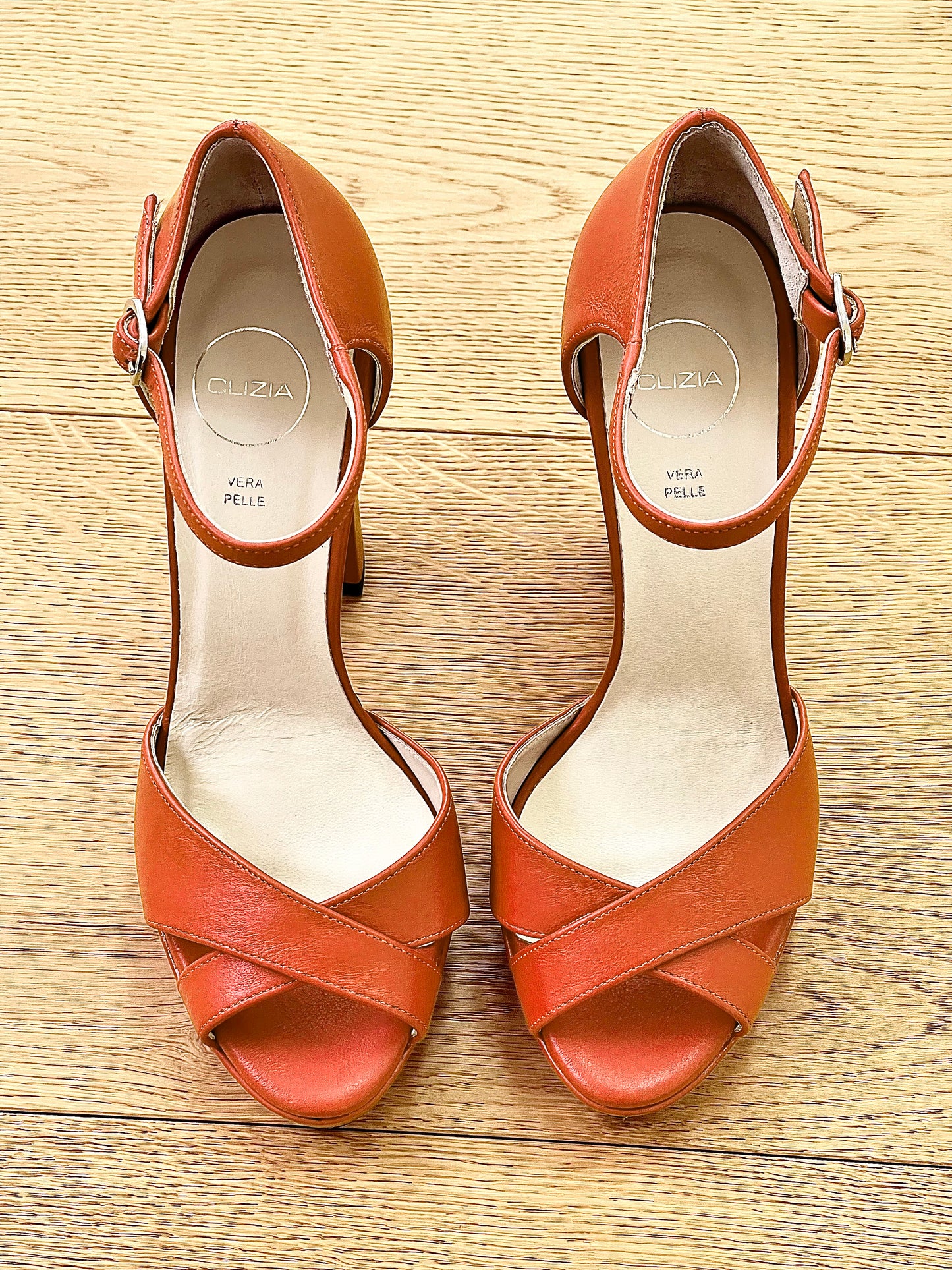 BRAIS LEATHER ORANGE