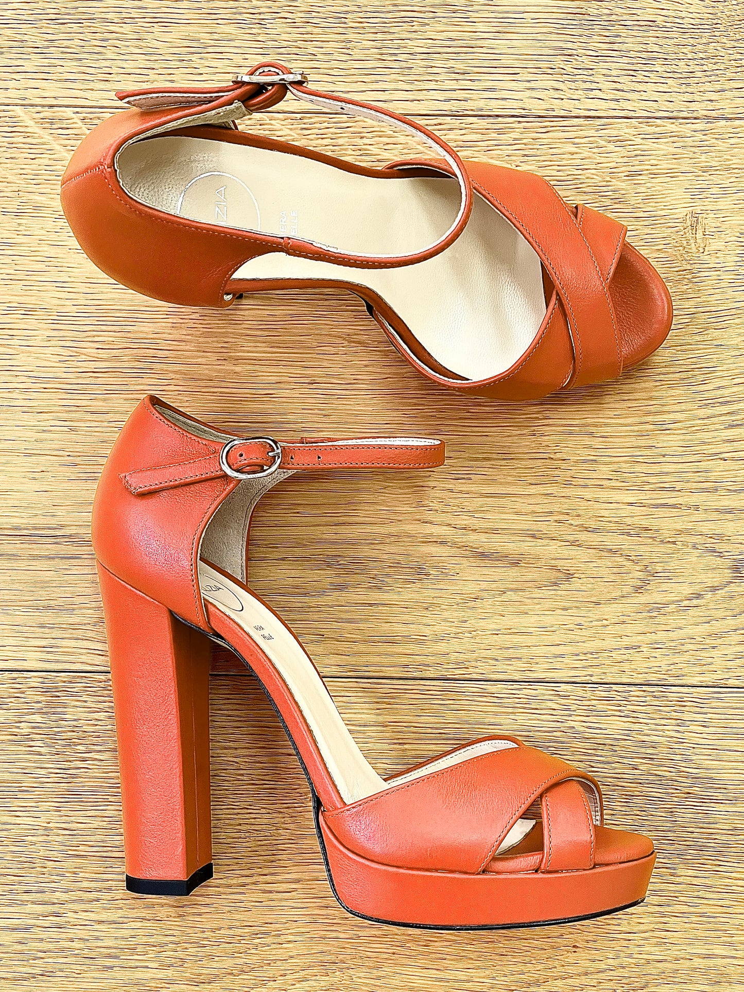 BRAIS LEATHER ORANGE