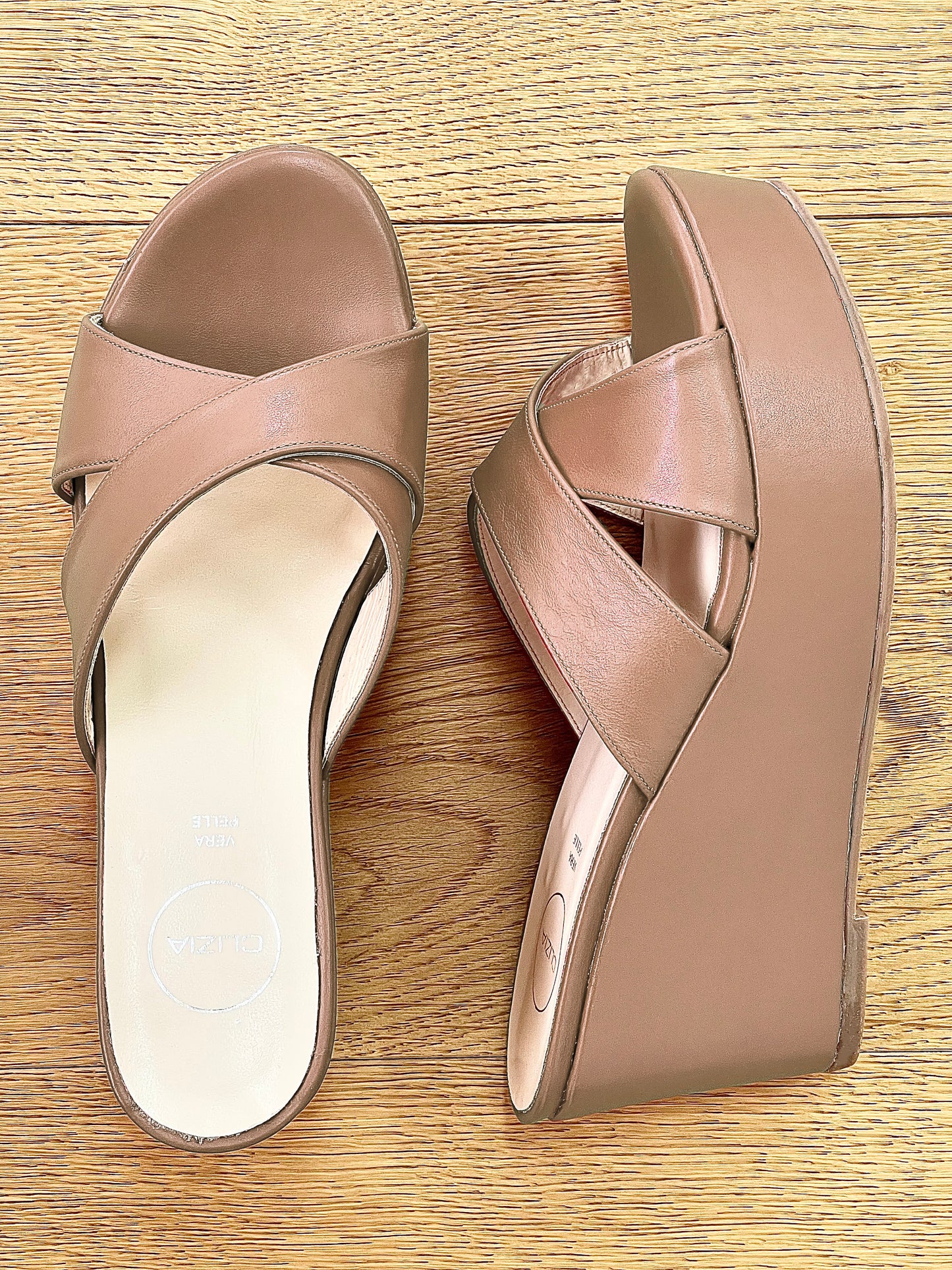 DAGO LEATHER TAUPE