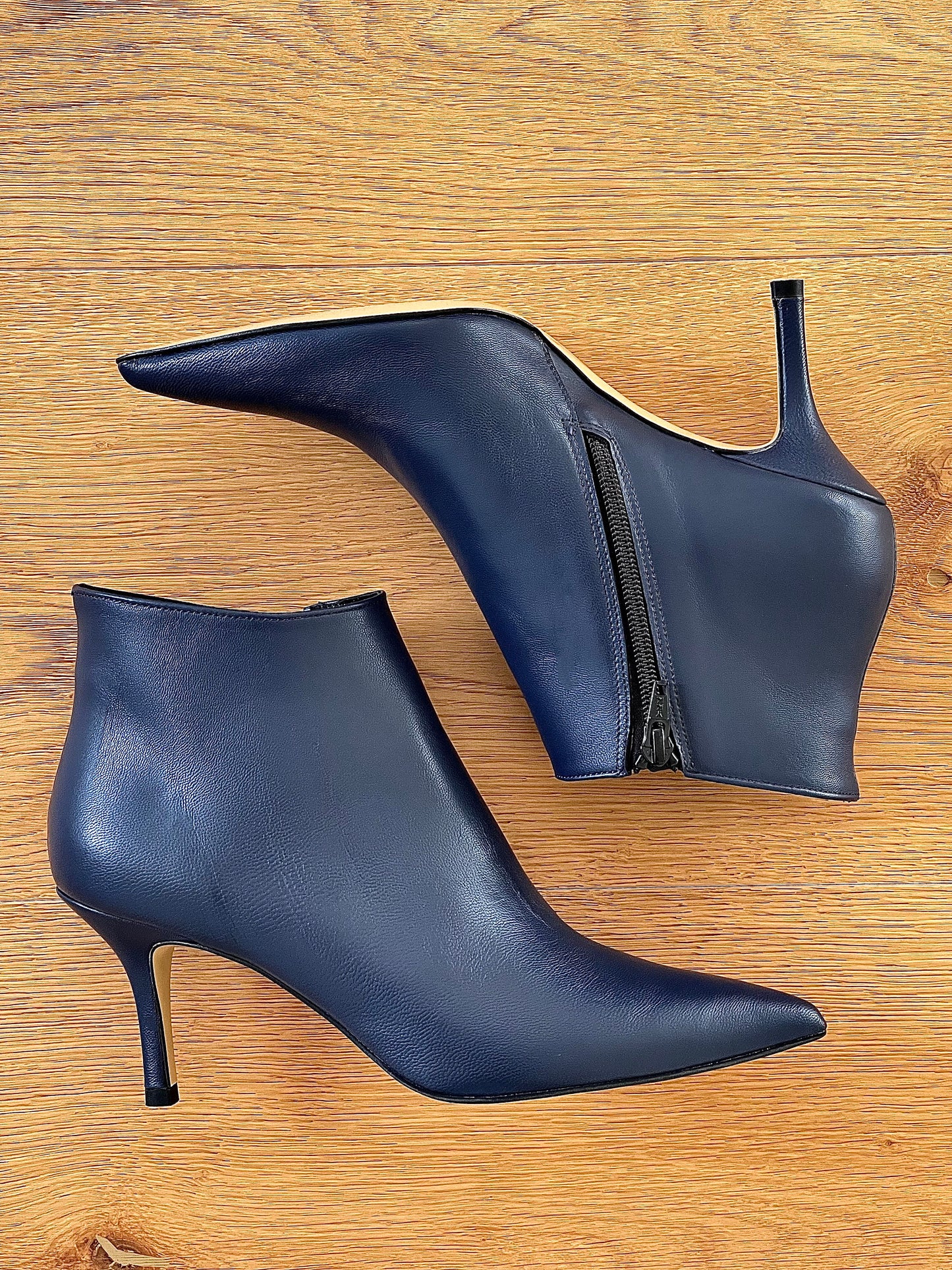 JET BLUE LEATHER