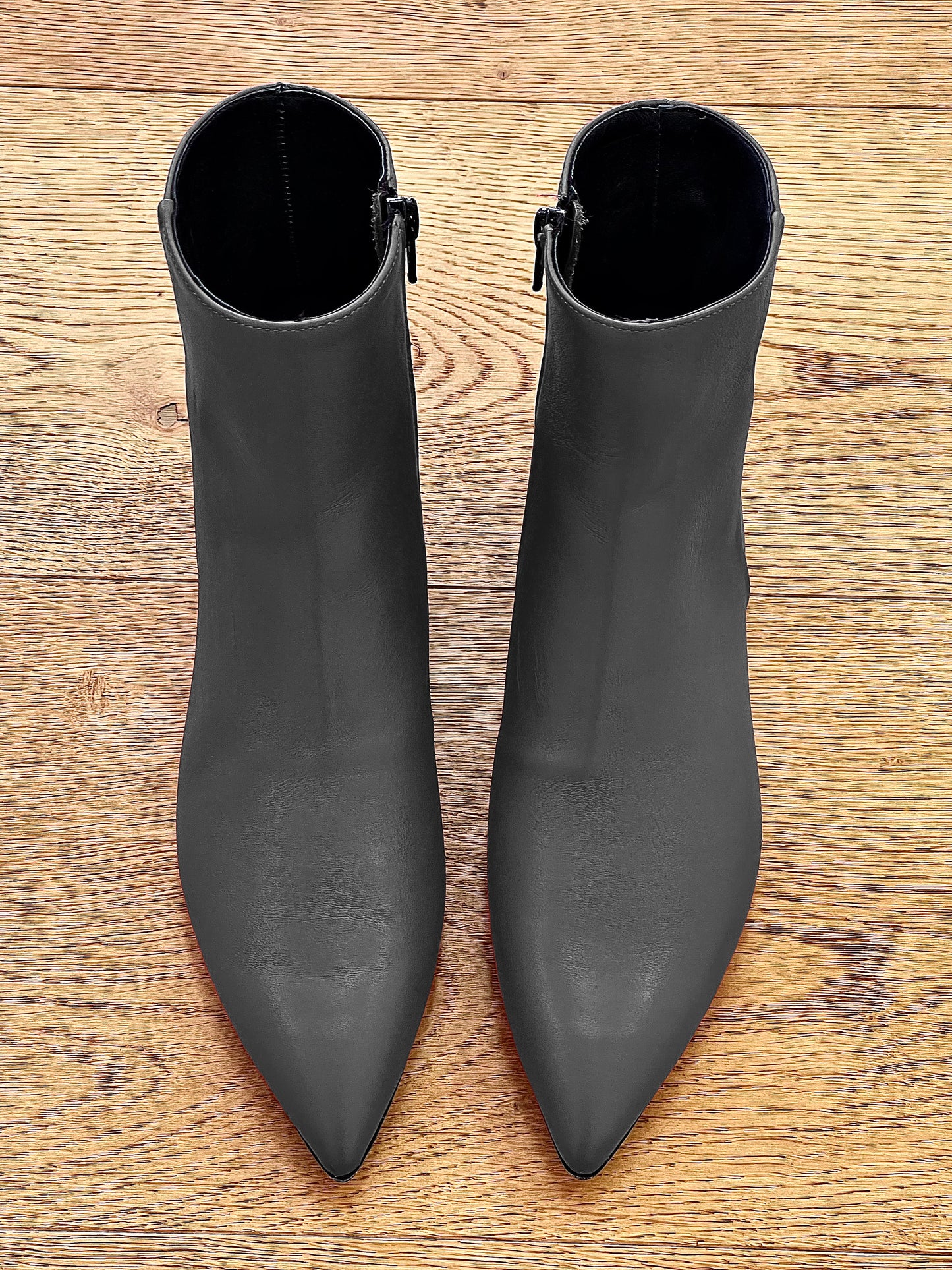 GERRI LEATHER SZARY