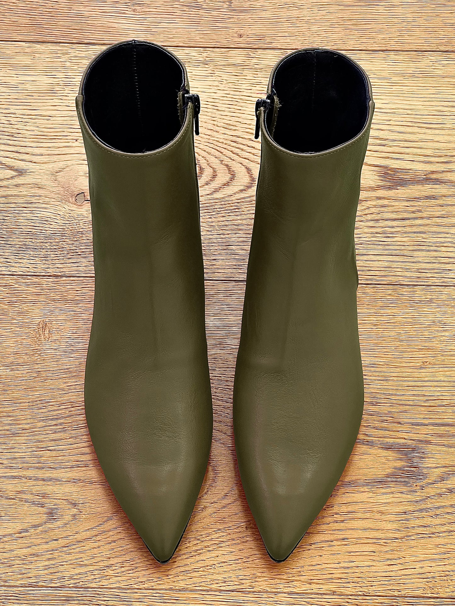 SKÓRA KHAKI GERRI