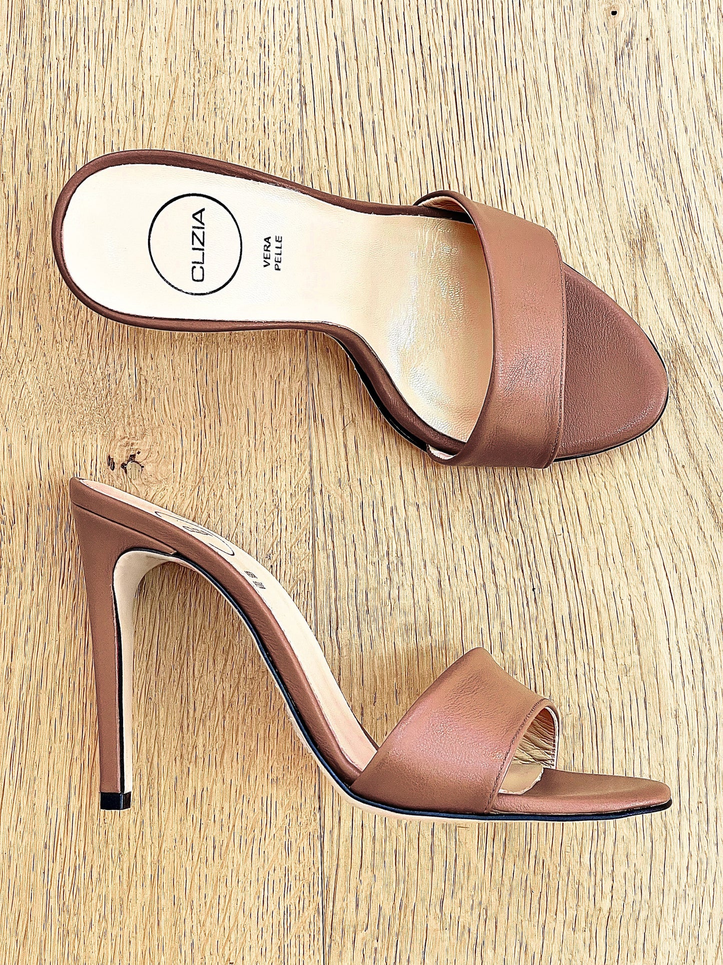 MARION LEATHER NUDE
